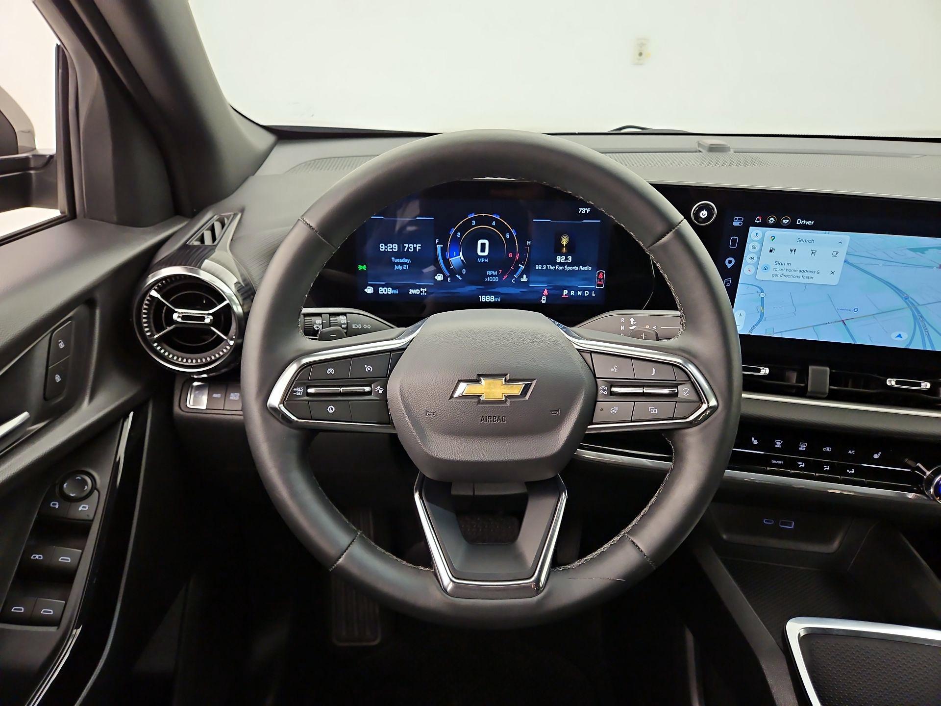 Thumbnail: 2026 Chevrolet Equinox - 10