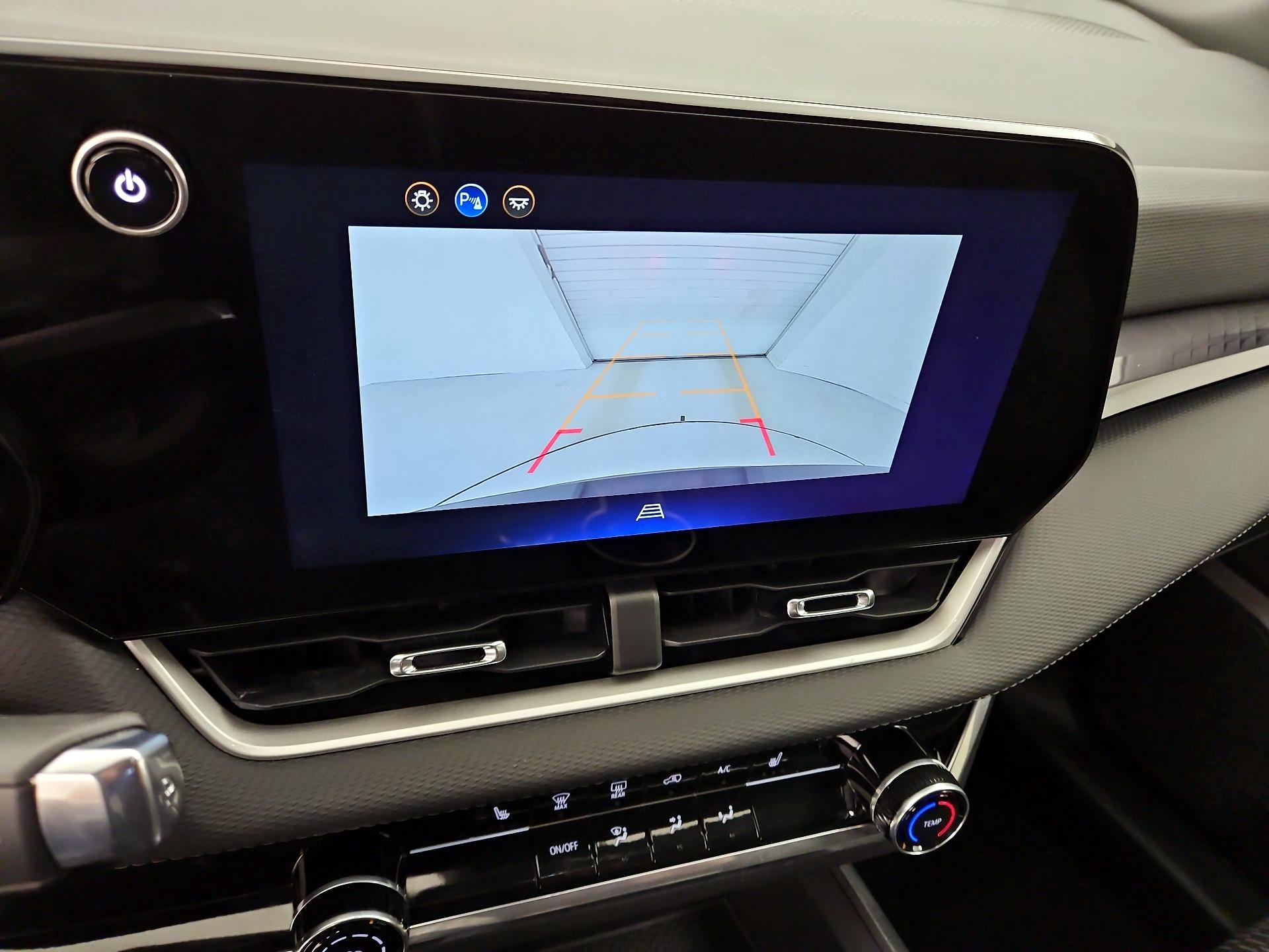 Thumbnail: 2026 Chevrolet Equinox - 15