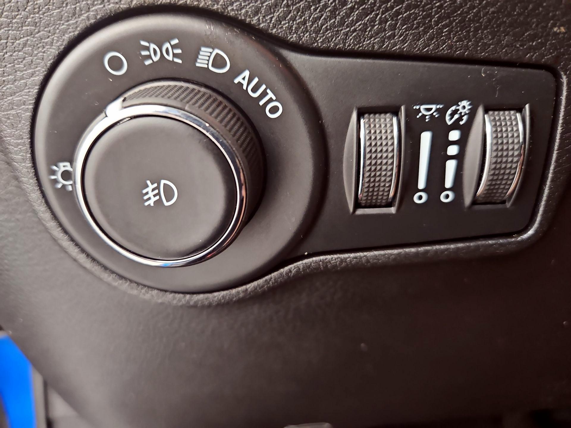 Thumbnail: 2023 Jeep Compass - 13