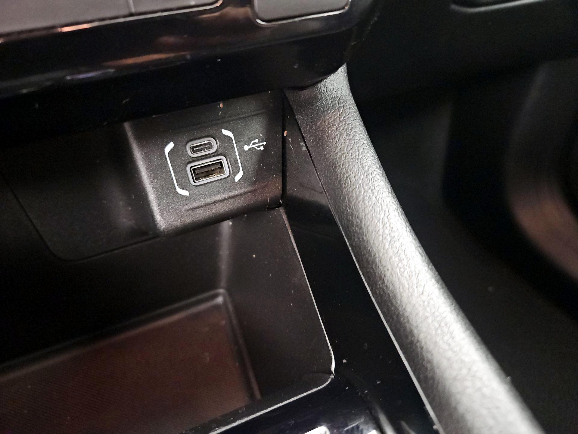 Thumbnail: 2023 Jeep Compass - 18