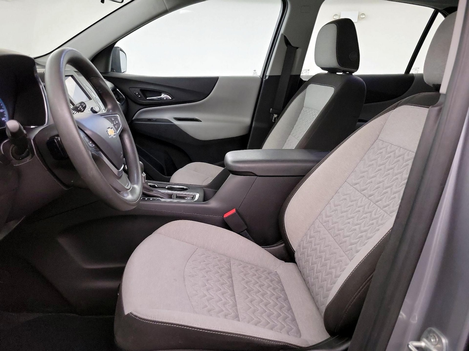 2023 Chevrolet Equinox LS - Photo 10