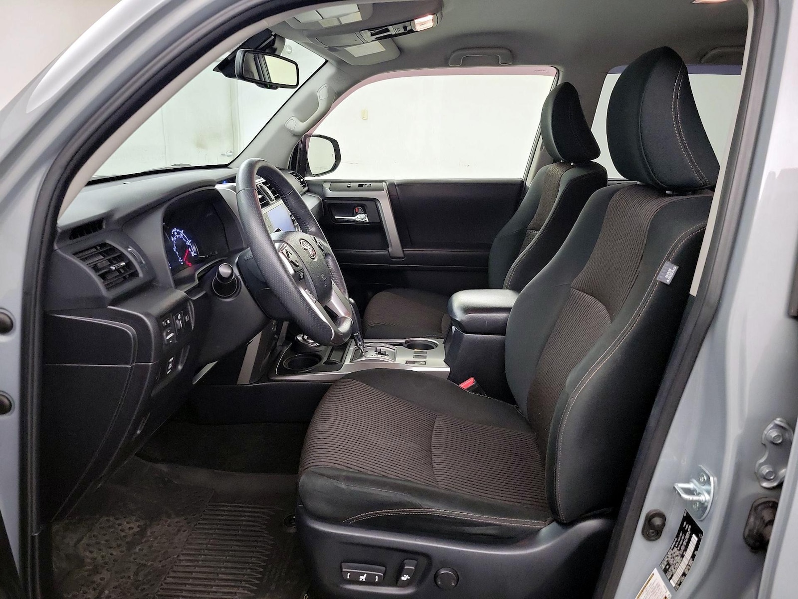Power Seat(s) & Side Airbags