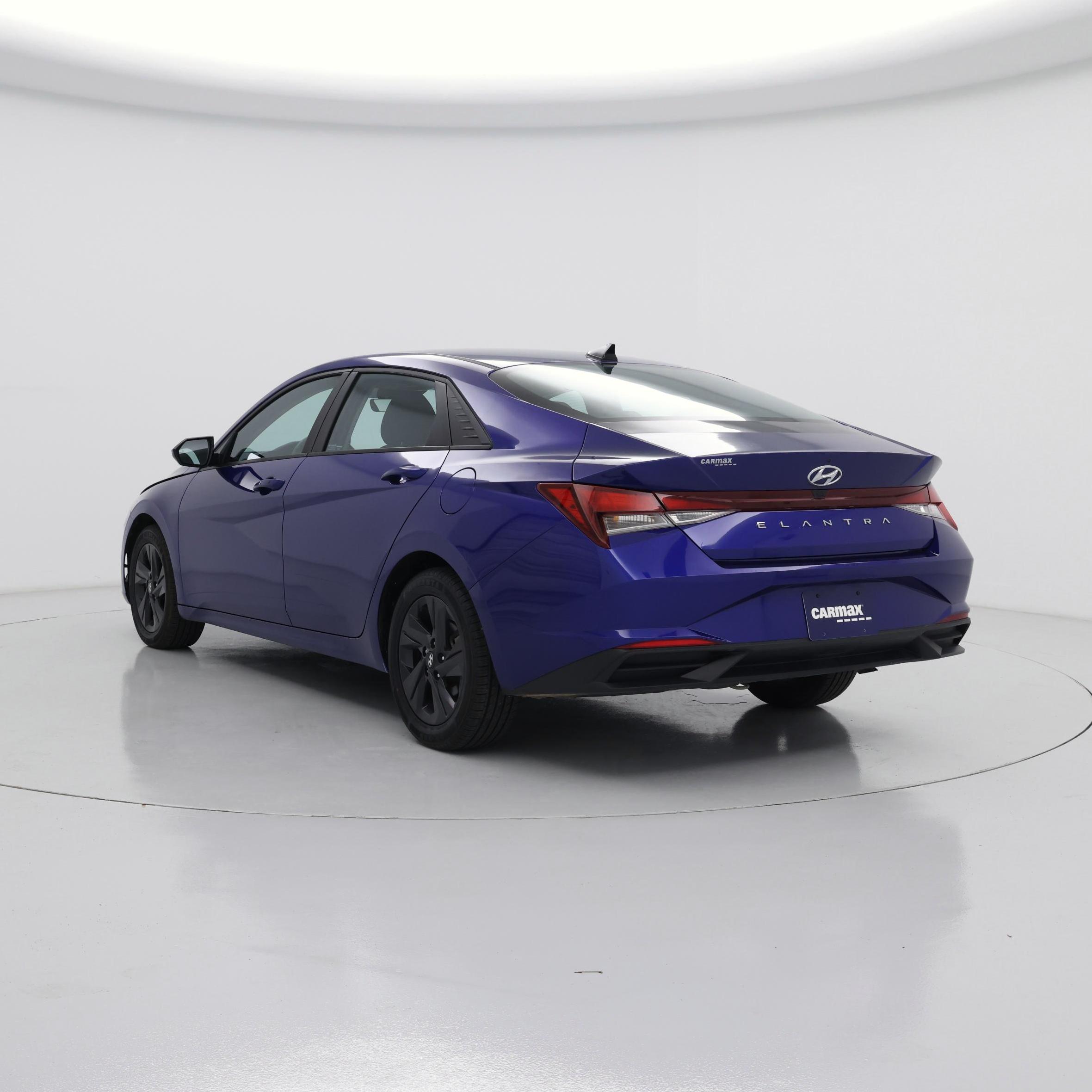Thumbnail: 2023 Hyundai Elantra - 2