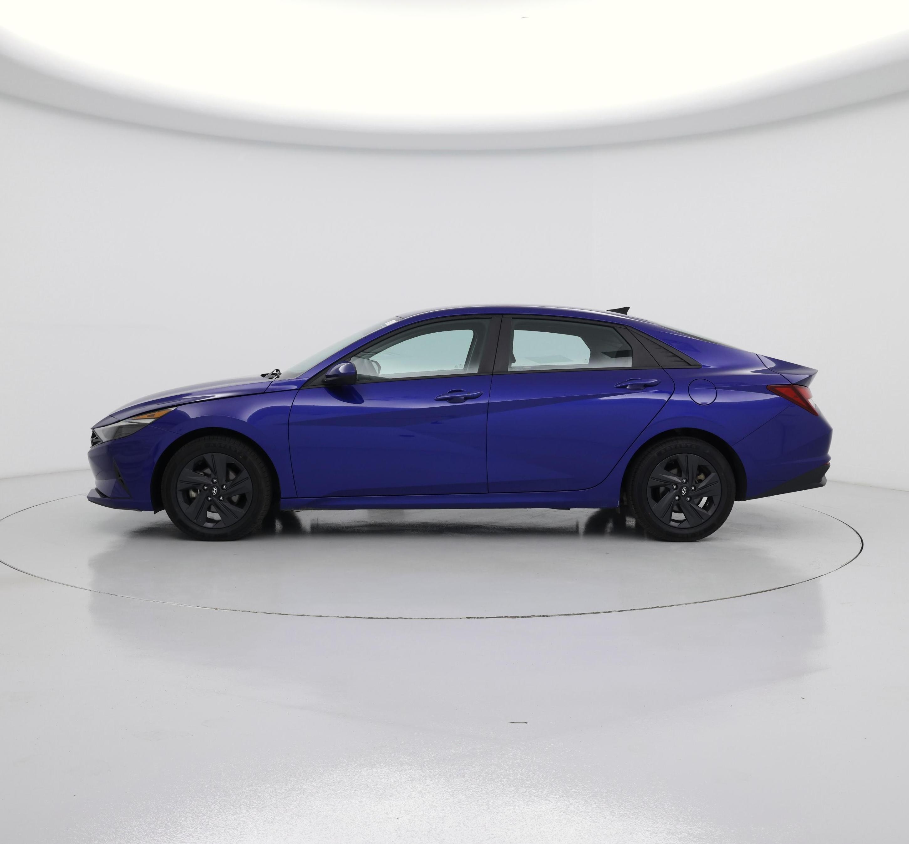 Thumbnail: 2023 Hyundai Elantra - 3