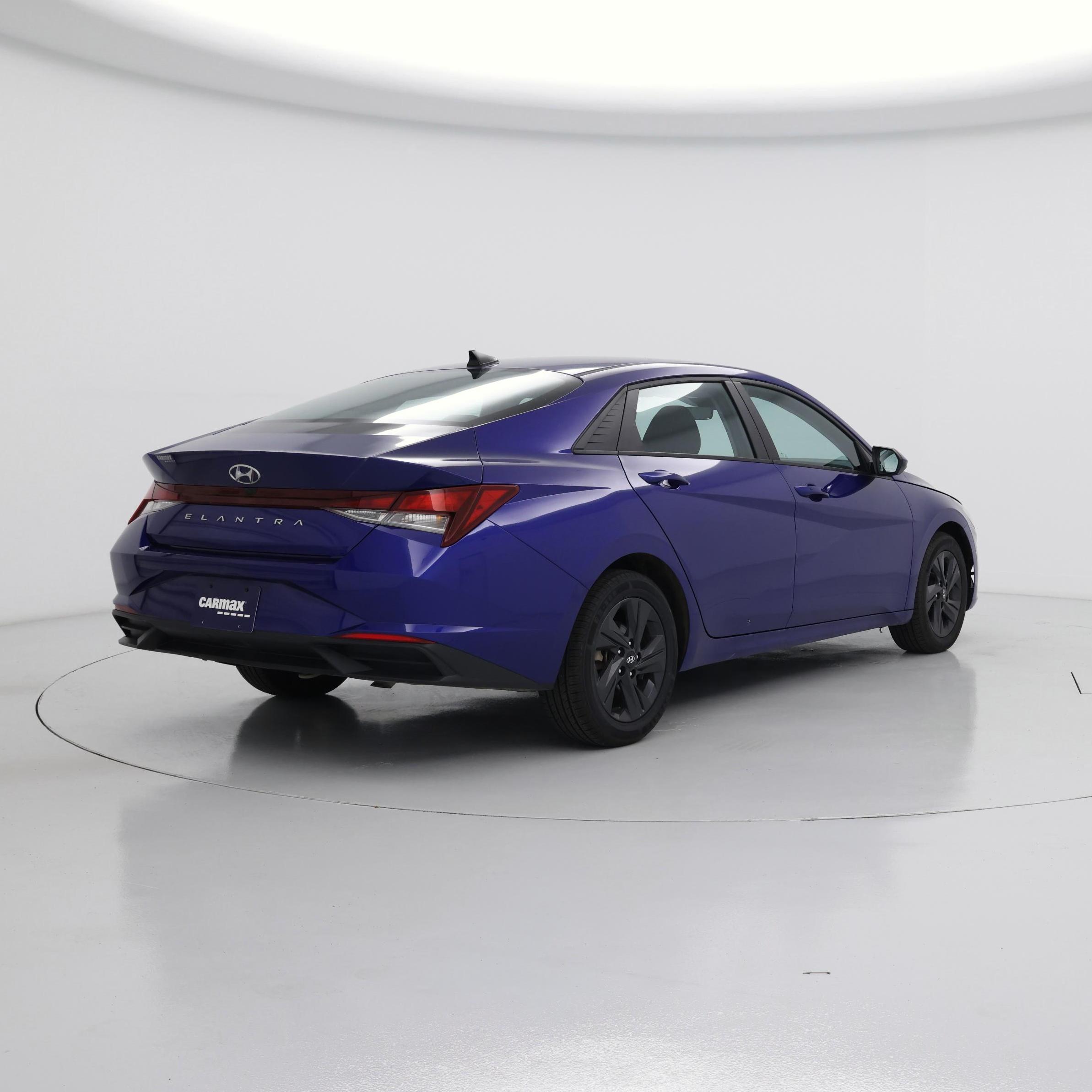 Thumbnail: 2023 Hyundai Elantra - 8