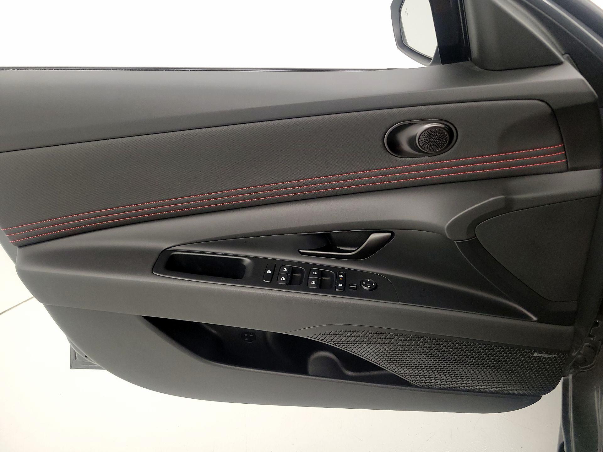 Thumbnail: 2025 Hyundai Elantra - 12