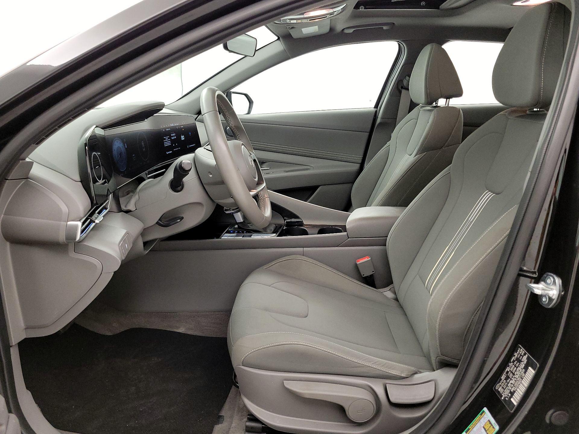 Thumbnail: 2024 Hyundai Elantra - 11