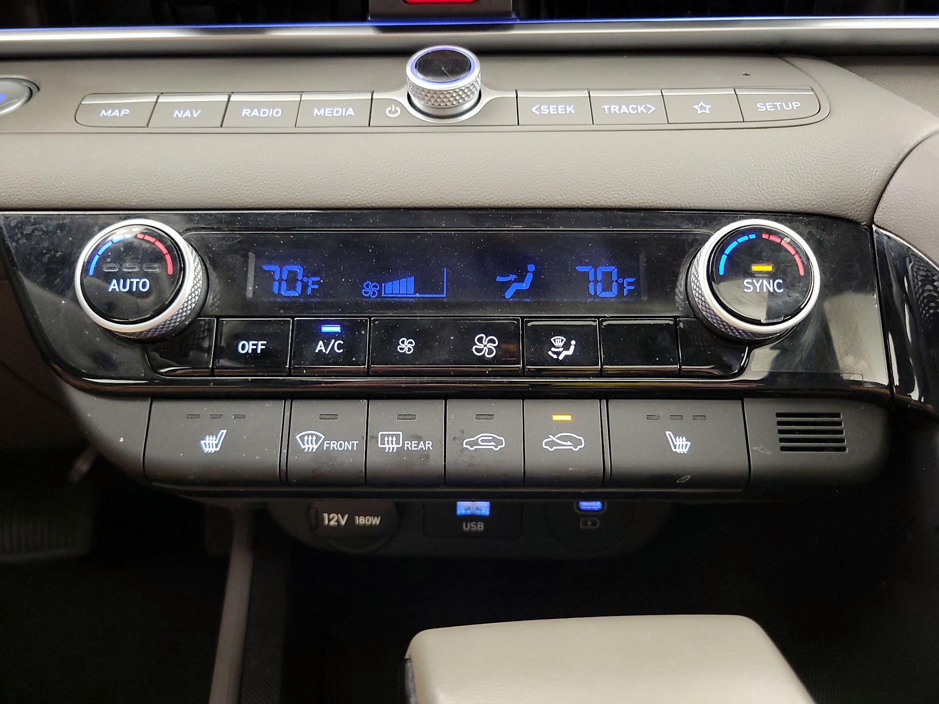 Thumbnail: 2024 Hyundai Elantra - 17