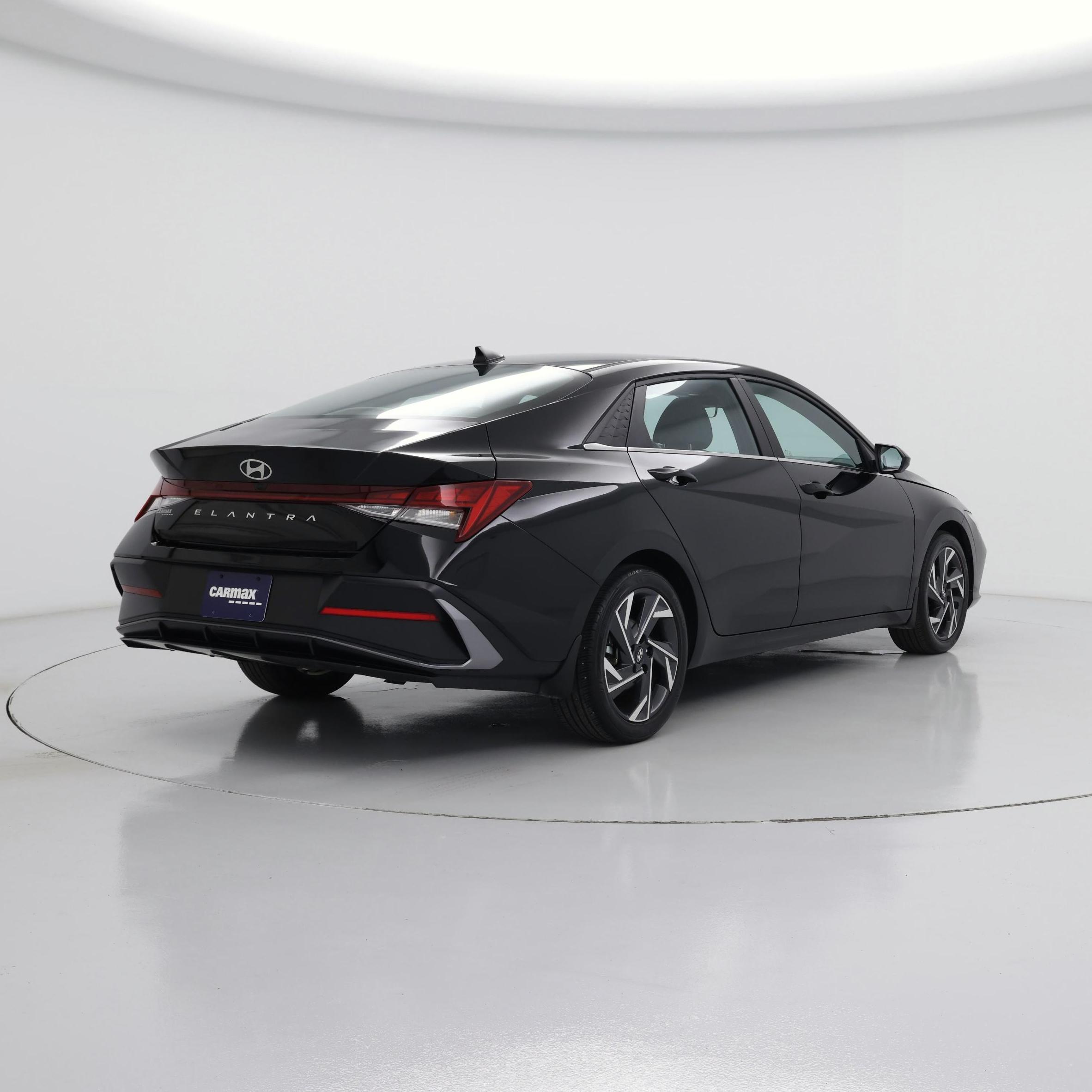 Thumbnail: 2024 Hyundai Elantra - 8