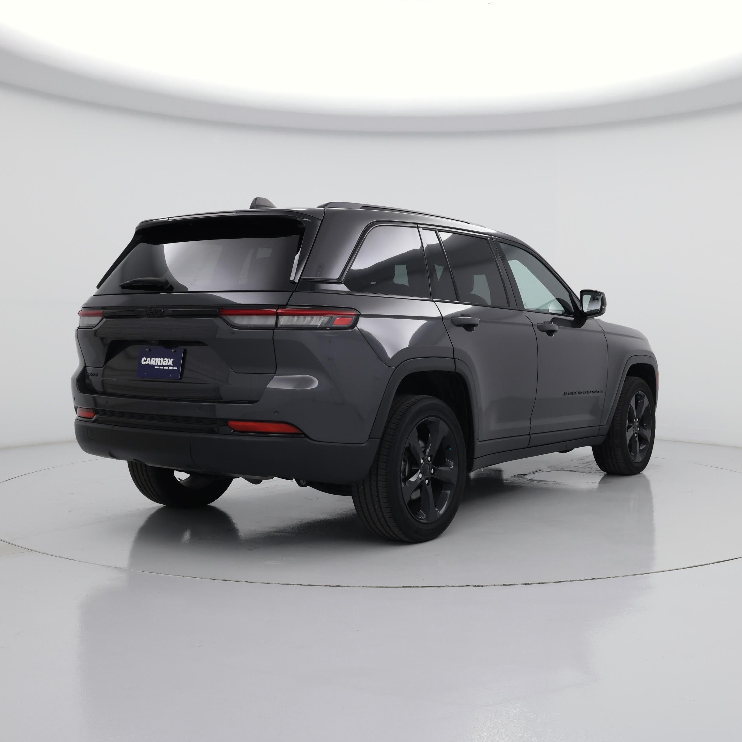 Thumbnail: 2023 Jeep Grand Cherokee - 8