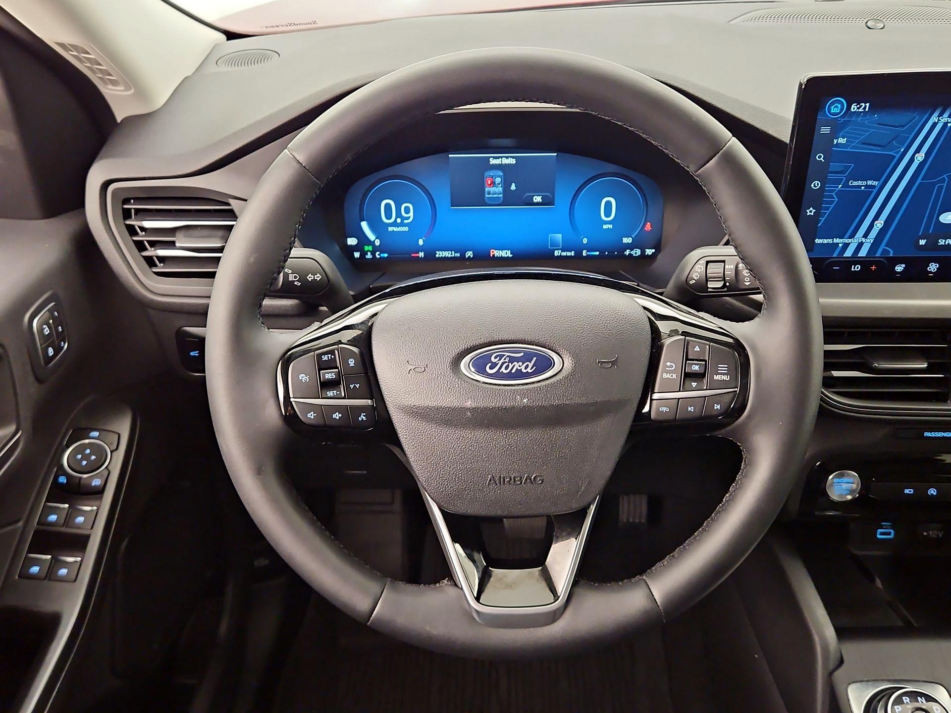 Thumbnail: 2023 Ford Escape - 10