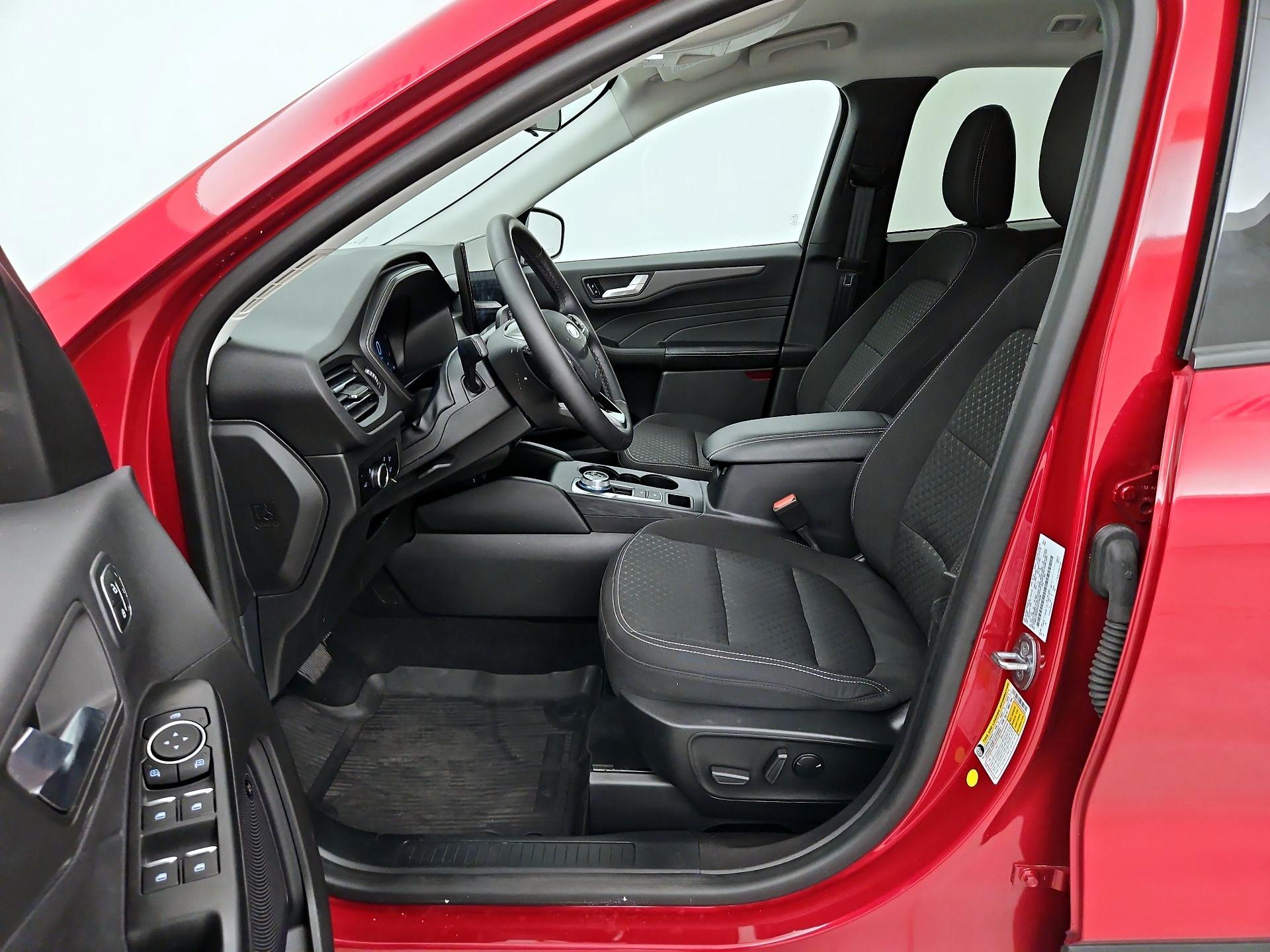 Thumbnail: 2023 Ford Escape - 11