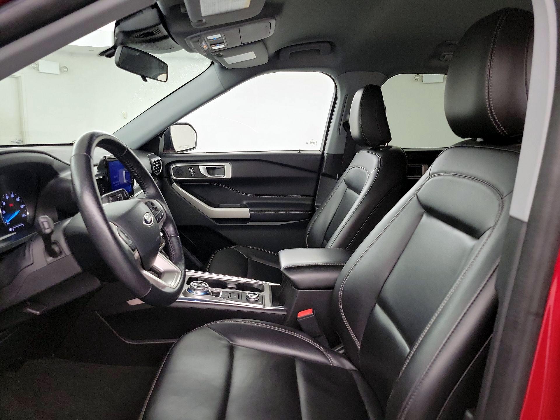 Thumbnail: 2022 Ford Explorer - 9