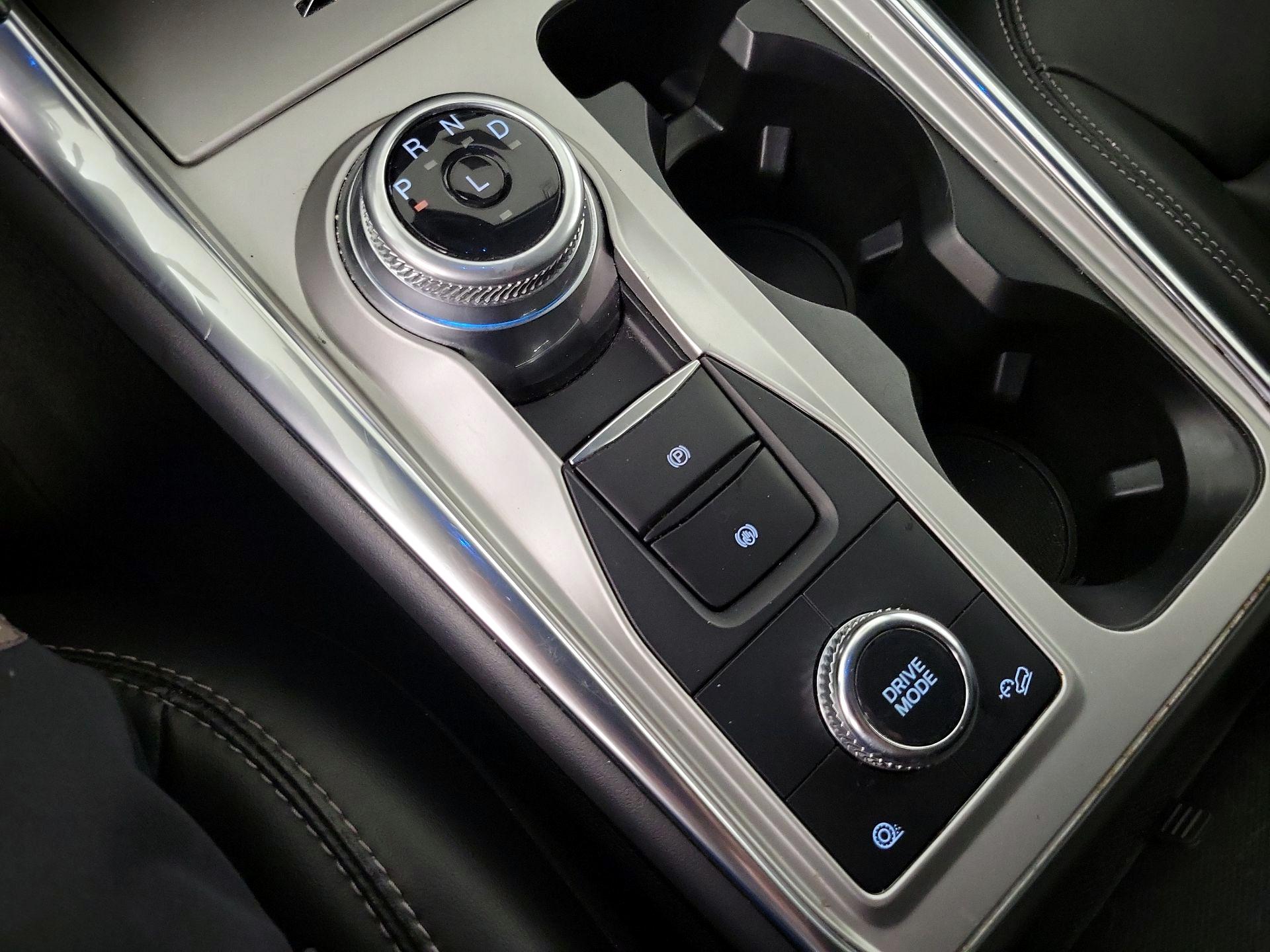 Thumbnail: 2022 Ford Explorer - 15