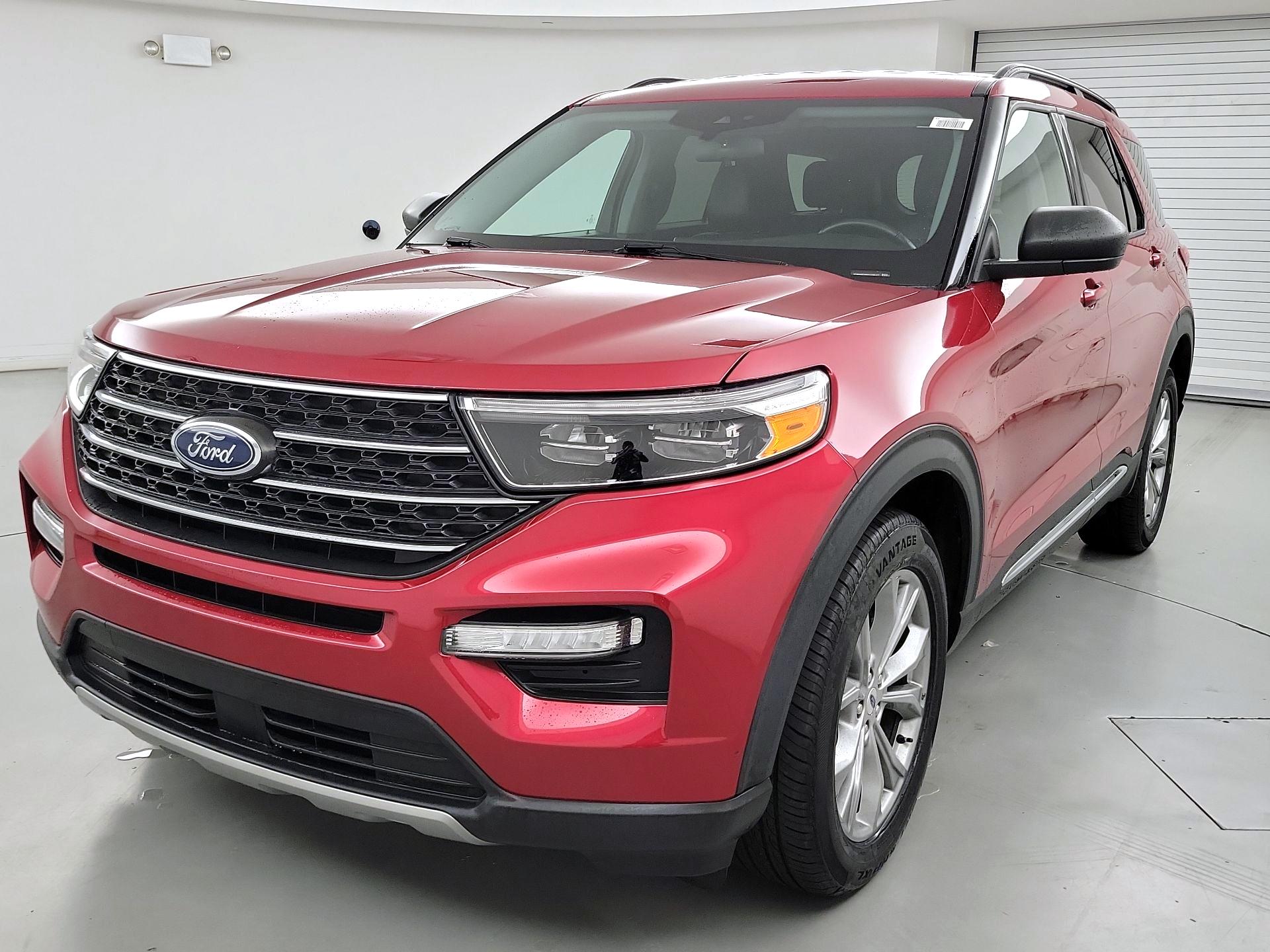 Thumbnail: 2022 Ford Explorer - 3
