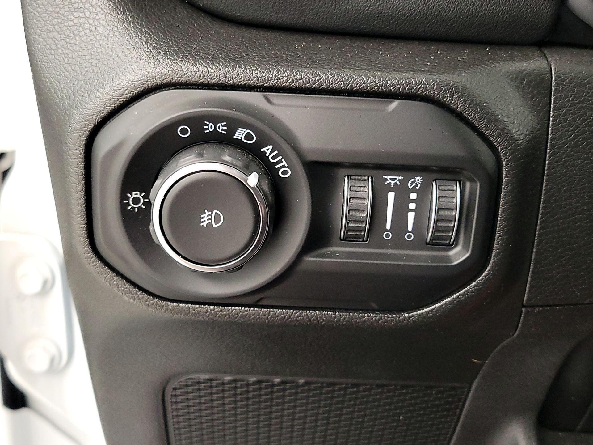 Thumbnail: 2022 Jeep Wrangler - 13