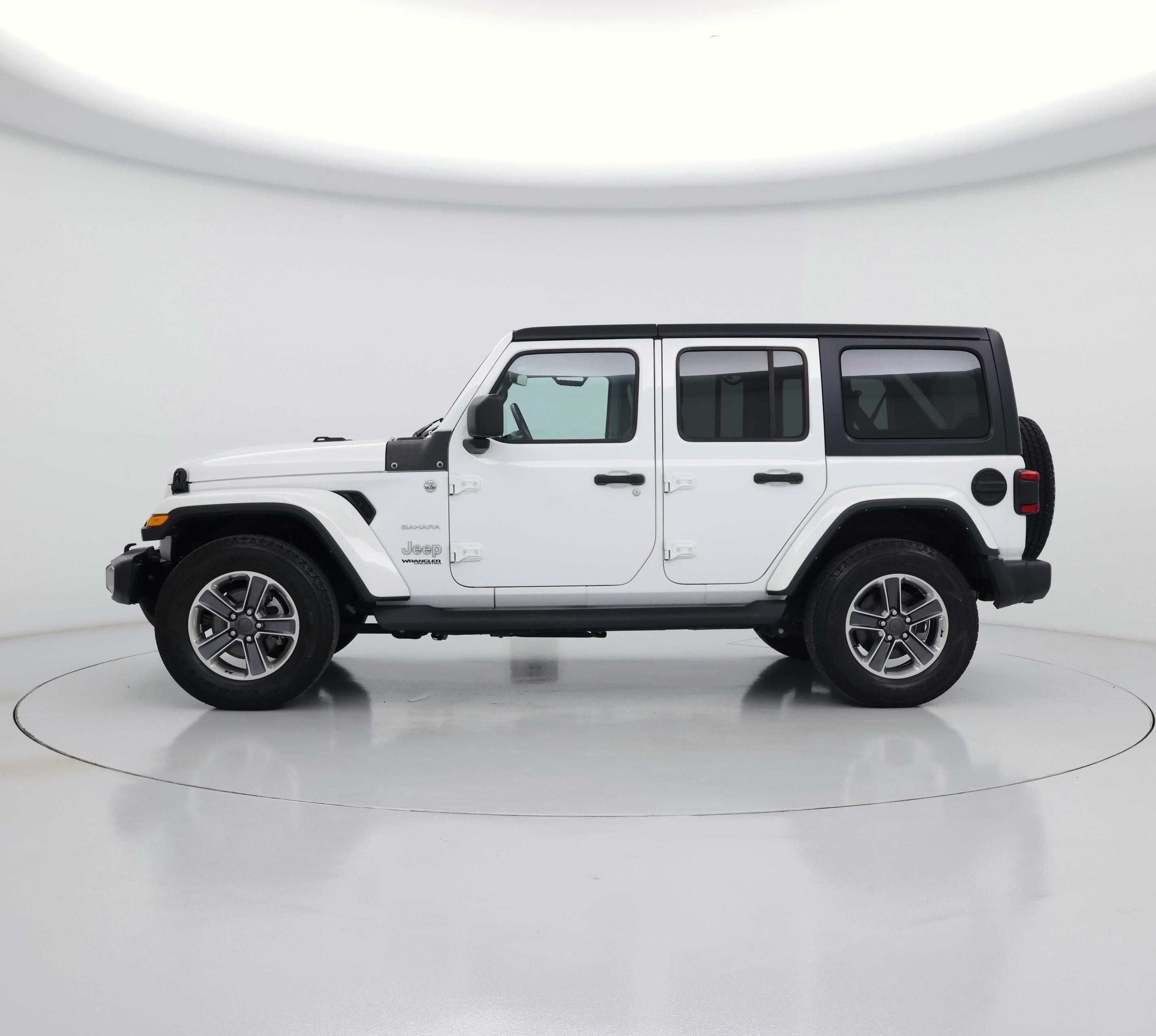 Thumbnail: 2022 Jeep Wrangler - 3