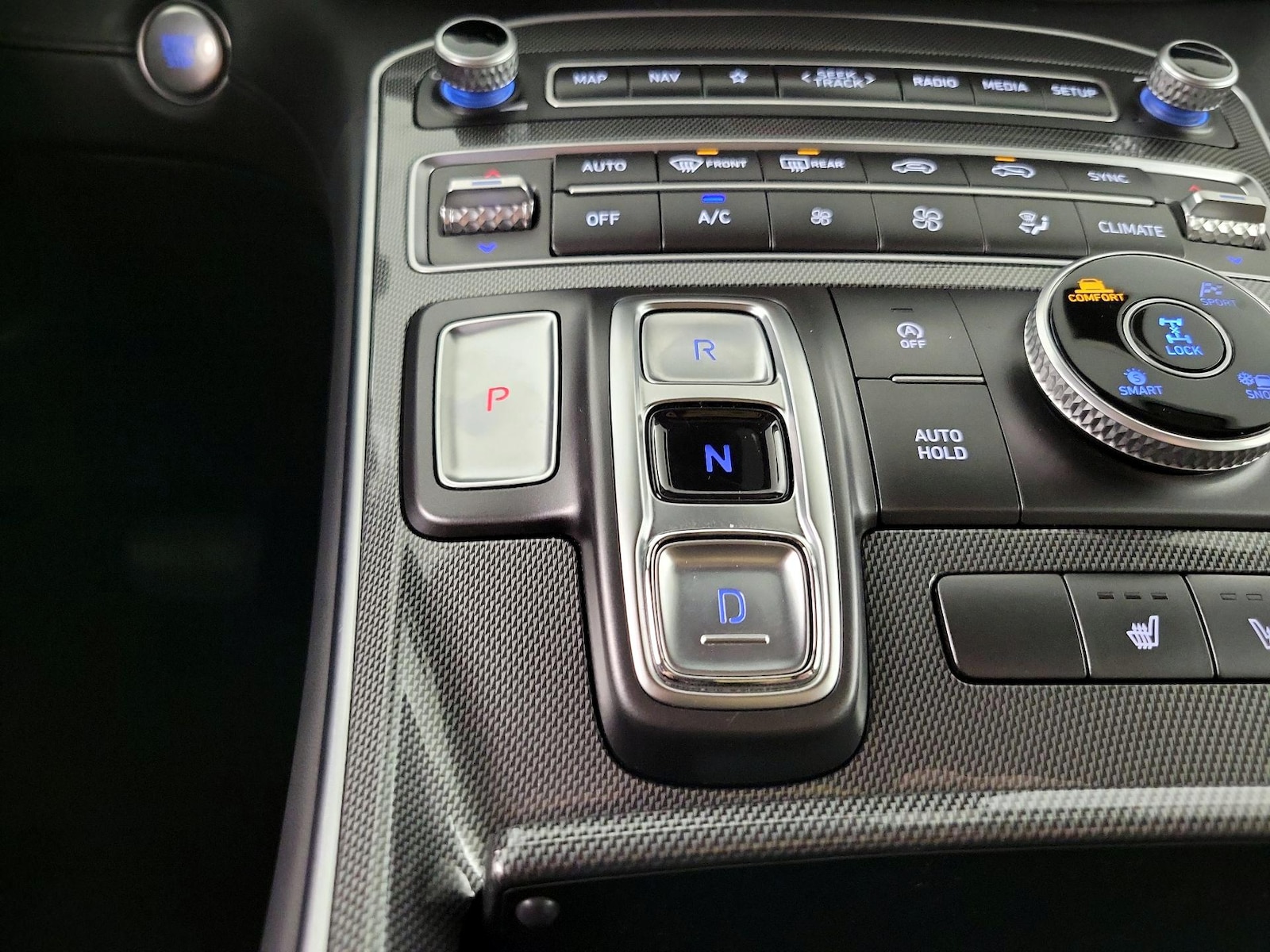 2023 Hyundai Santa Fe SEL - Photo 17