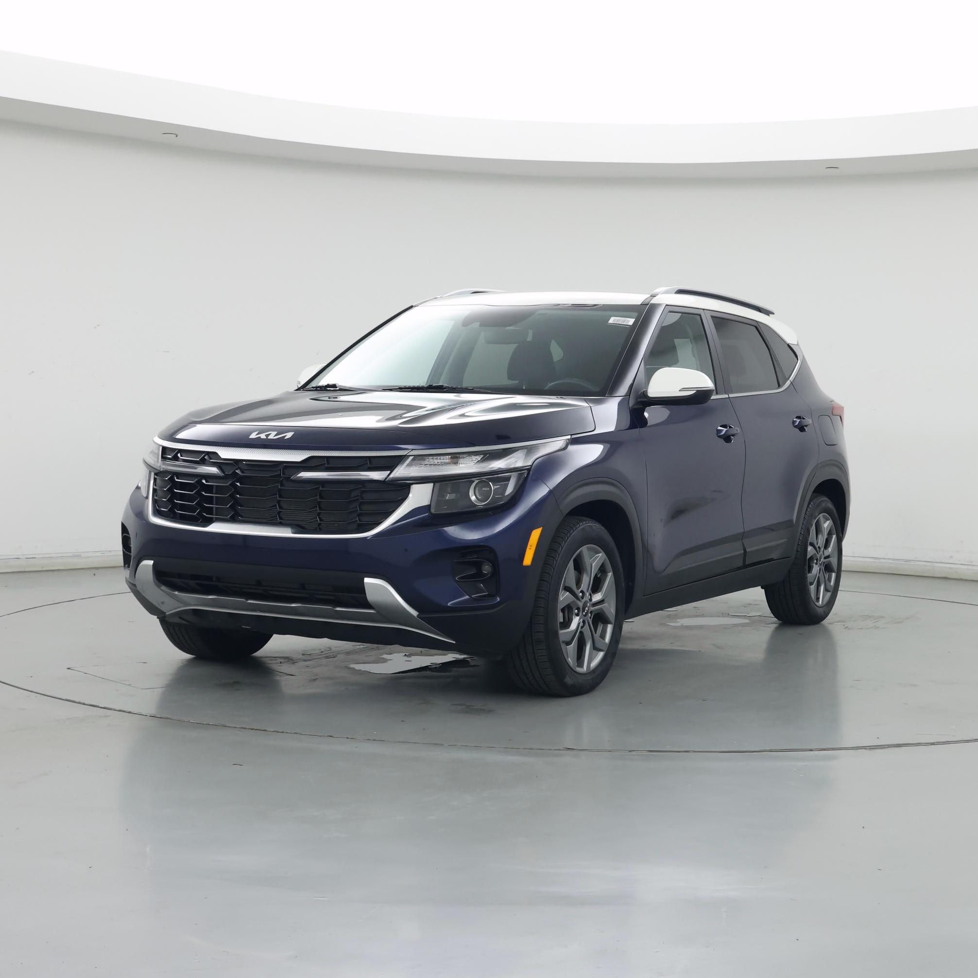 Thumbnail: 2024 Kia Seltos - 4