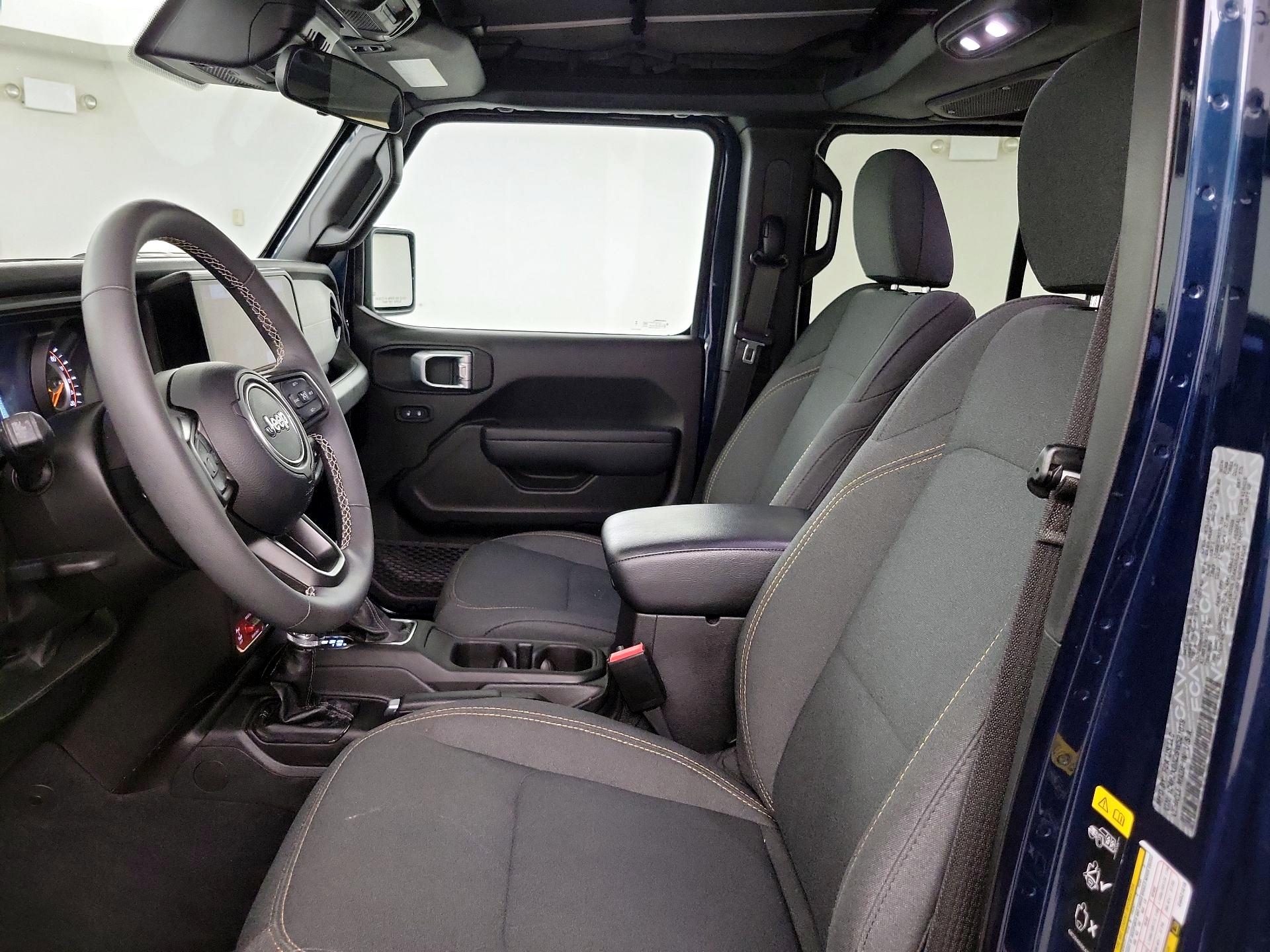 Thumbnail: 2025 Jeep Wrangler - 9