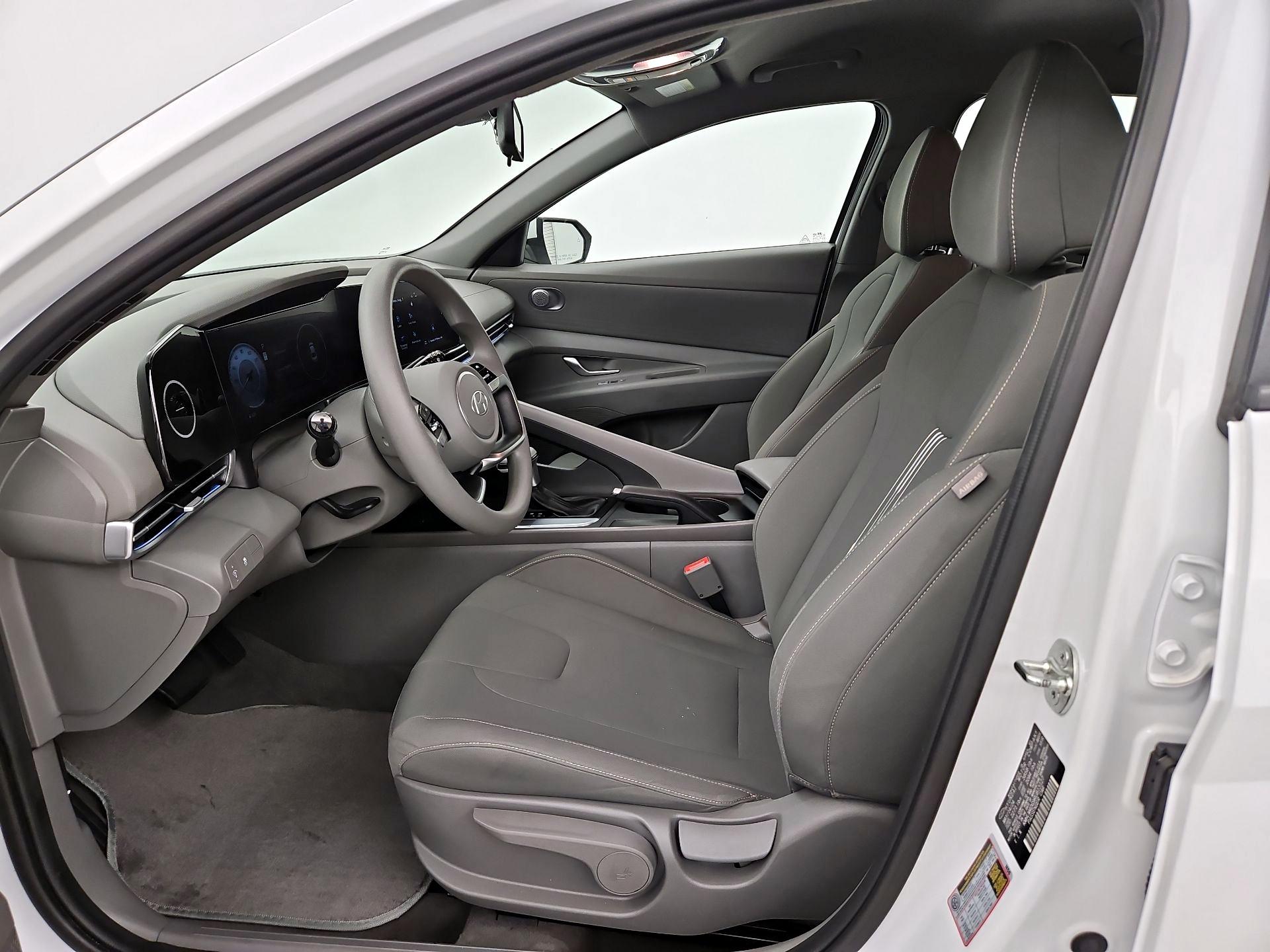 Thumbnail: 2024 Hyundai Elantra - 11