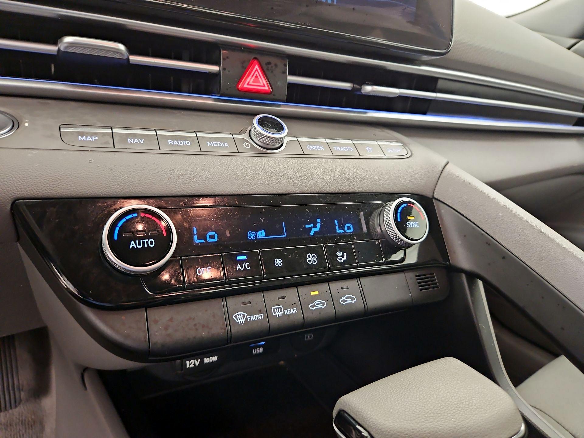 Thumbnail: 2024 Hyundai Elantra - 17