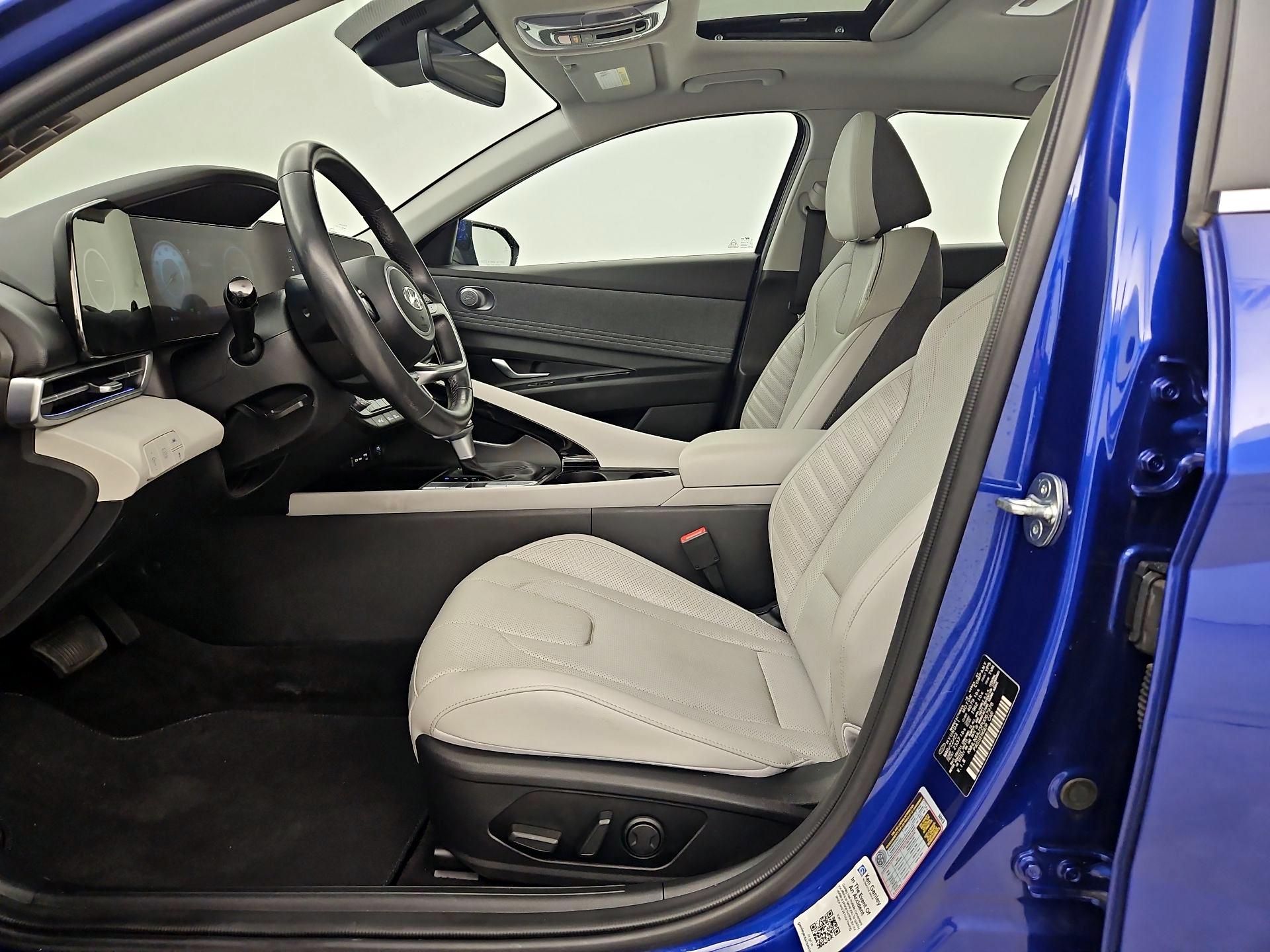 Thumbnail: 2023 Hyundai Elantra - 11