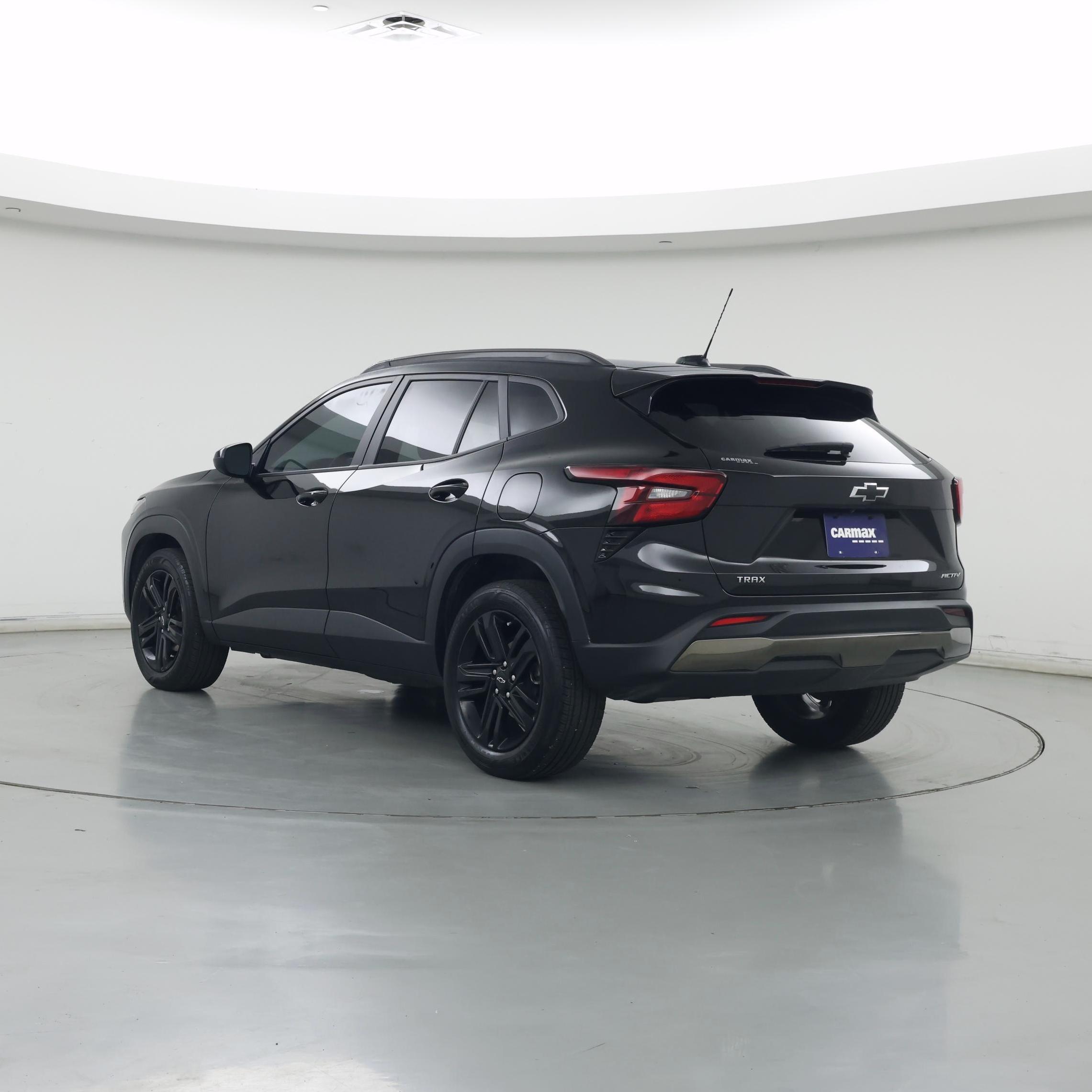 Thumbnail: 2025 Chevrolet Trax - 2
