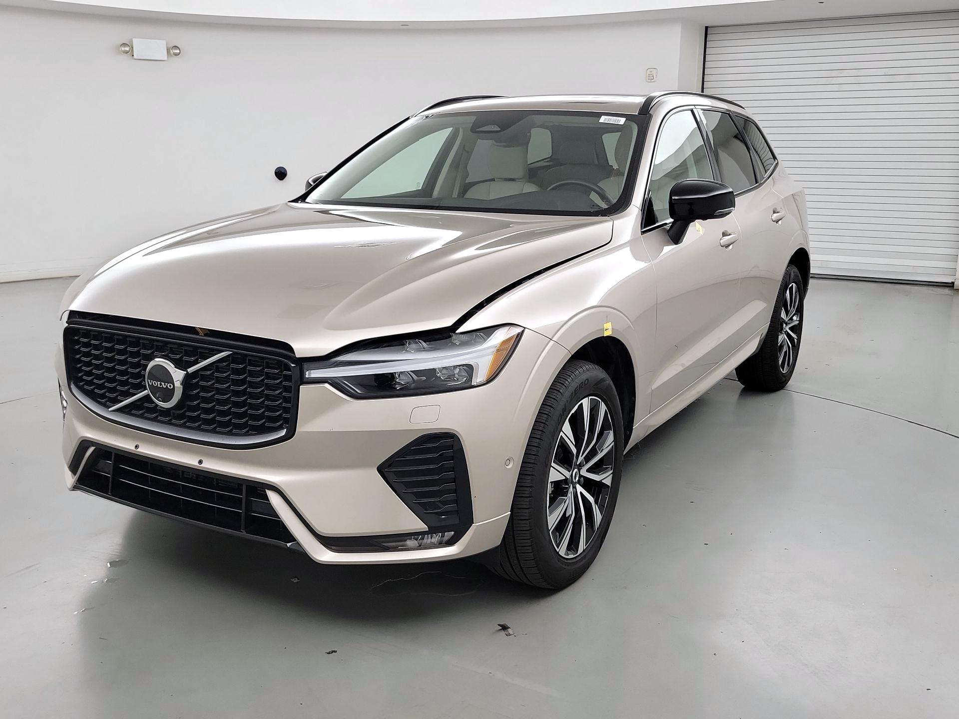 Thumbnail: 2025 Volvo XC60 - 3