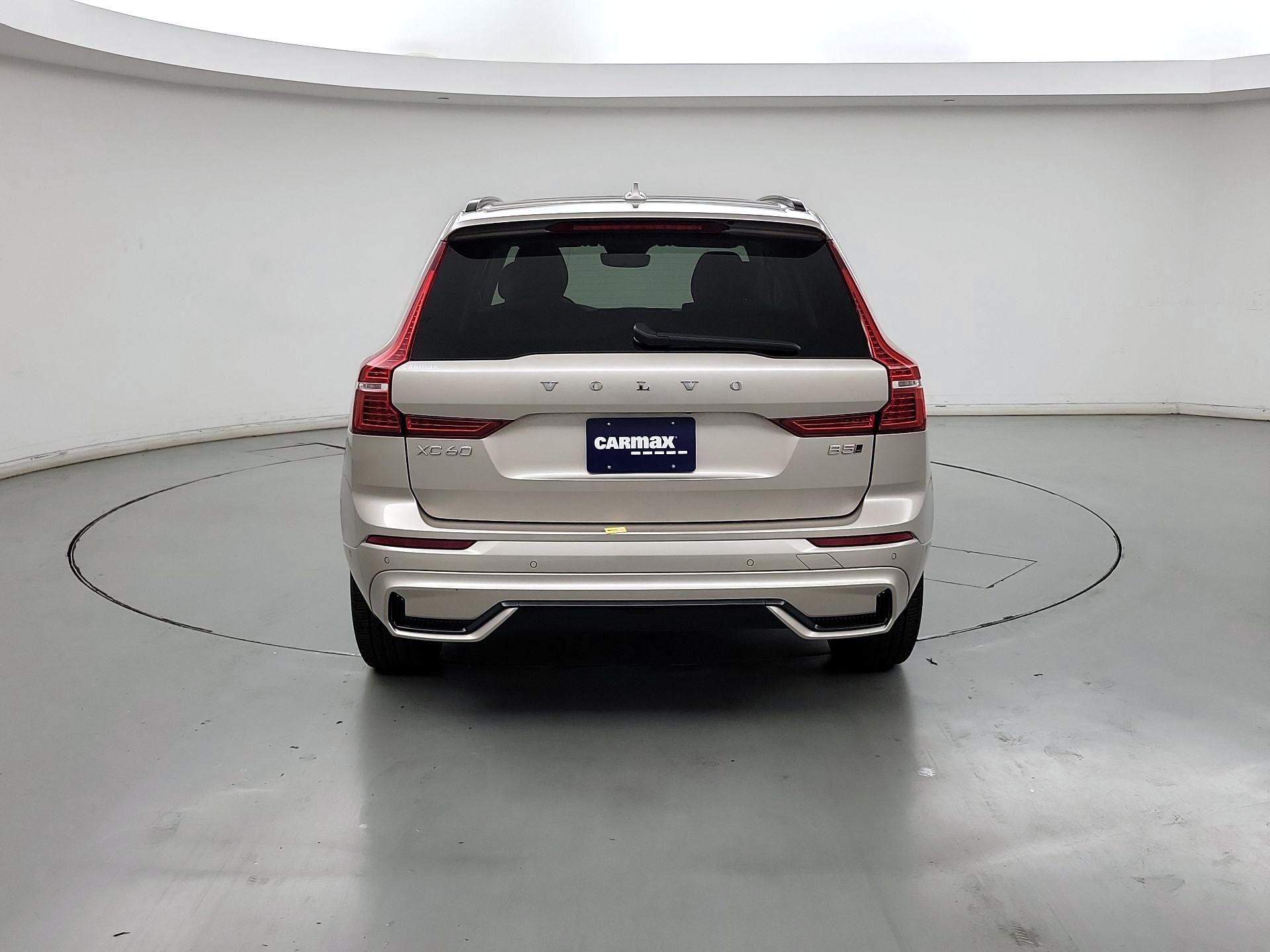 Thumbnail: 2025 Volvo XC60 - 6
