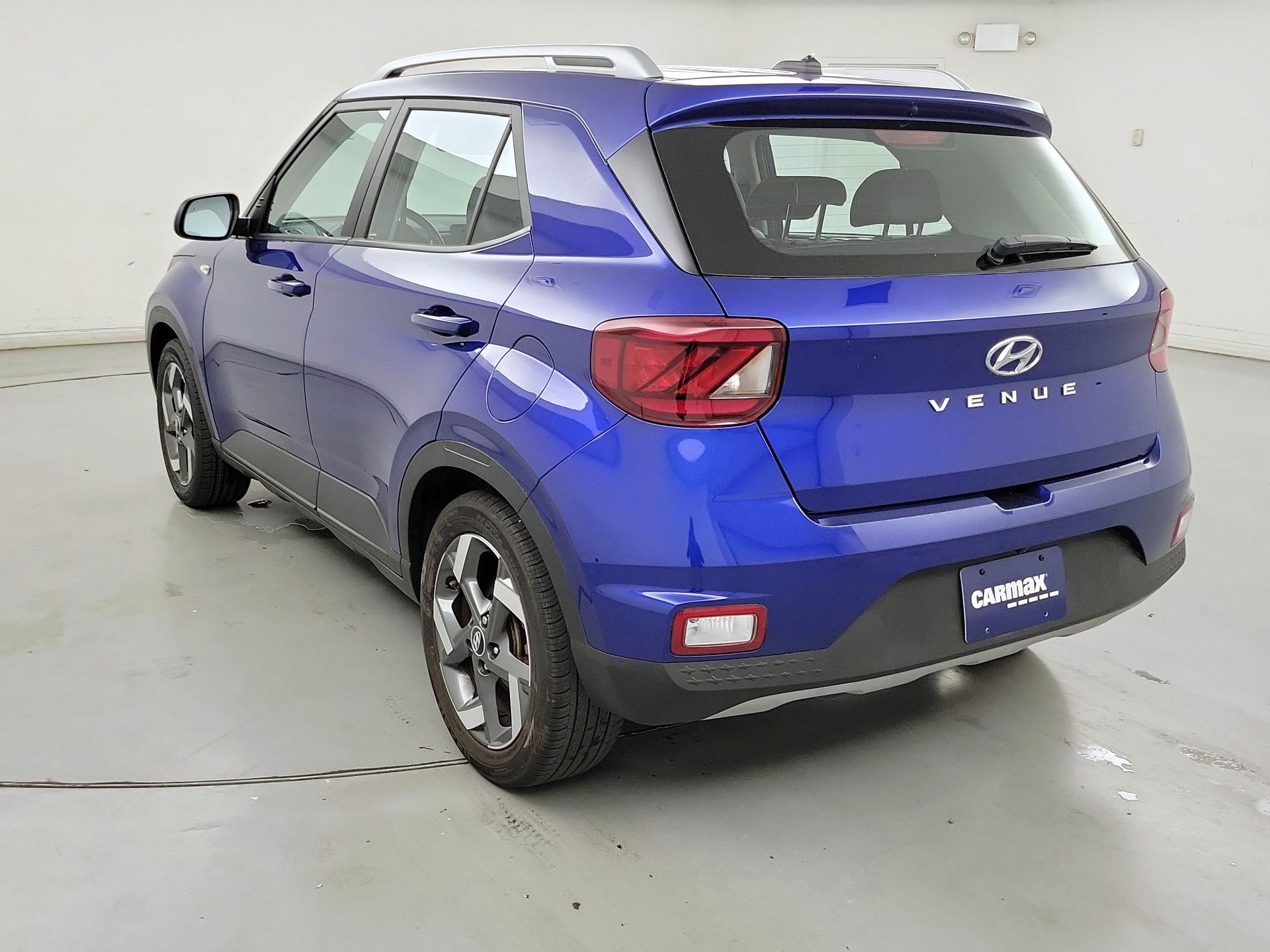 Thumbnail: 2023 Hyundai Venue - 7