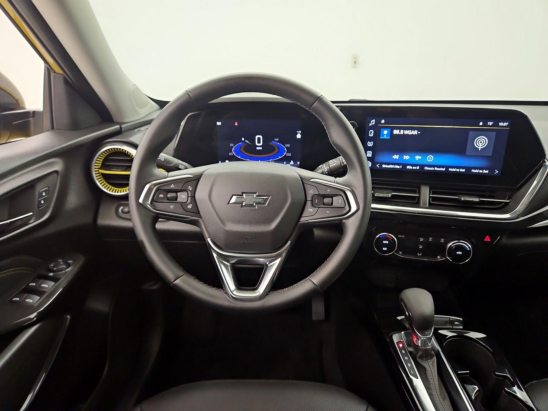 Thumbnail: 2024 Chevrolet Trax - 10