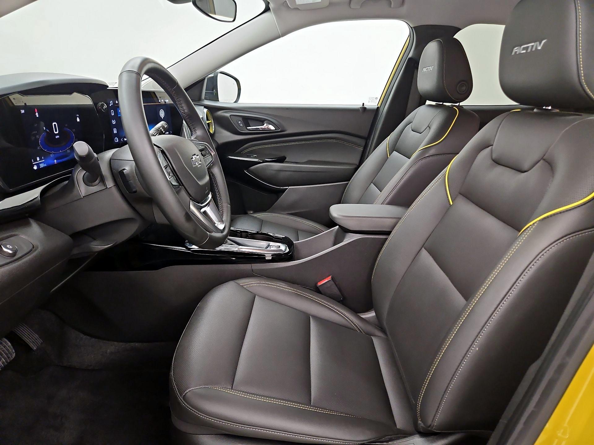 Thumbnail: 2024 Chevrolet Trax - 11