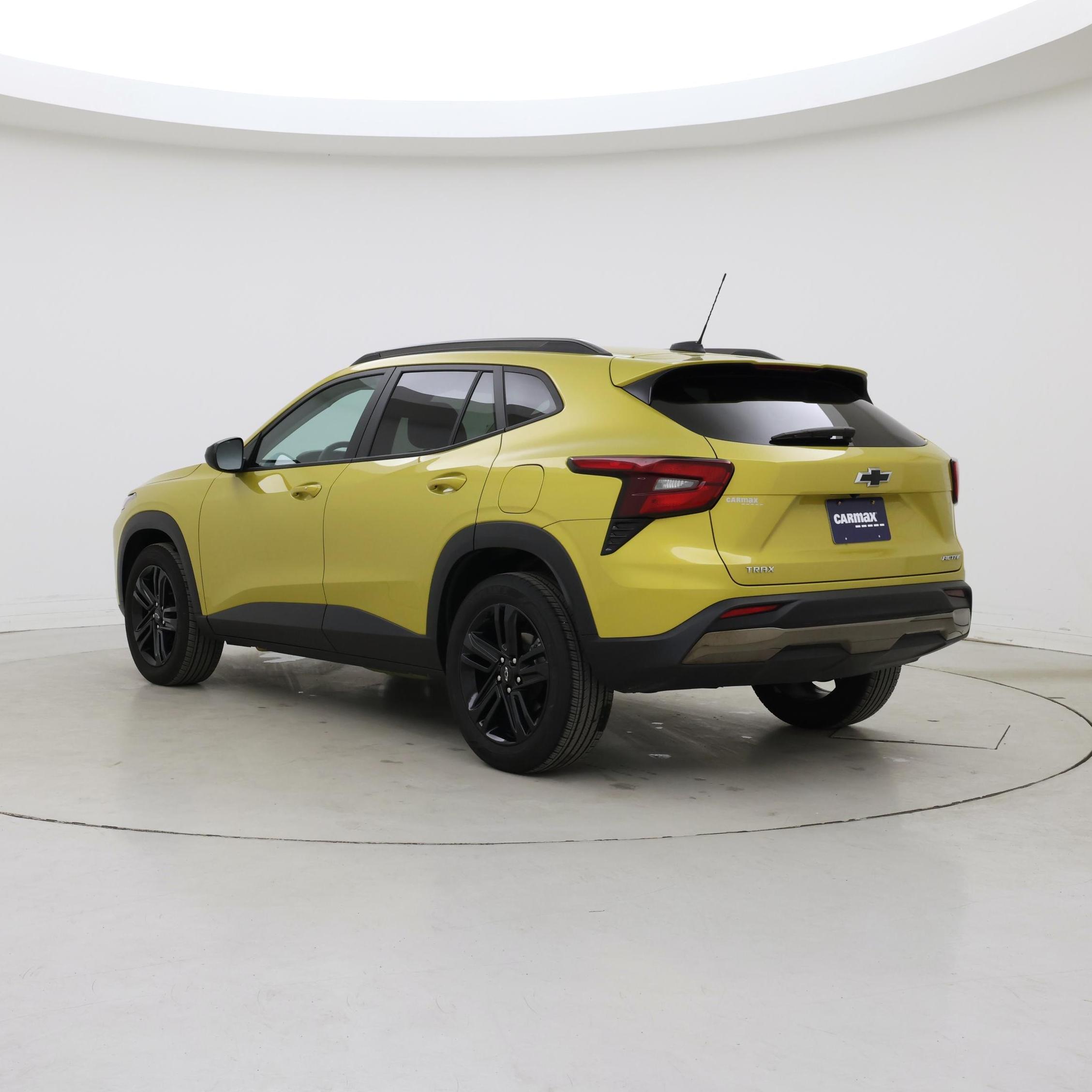 Thumbnail: 2024 Chevrolet Trax - 2