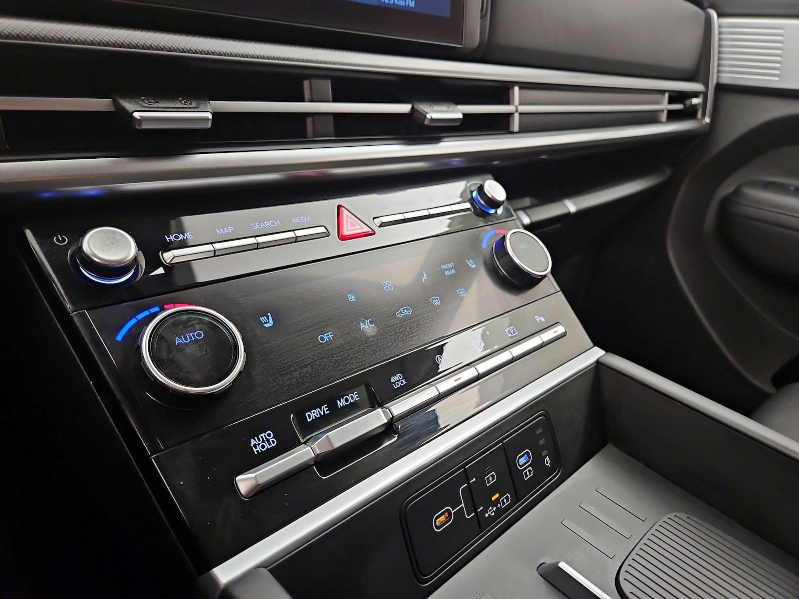 2024 Hyundai Santa Fe SEL - Photo 17