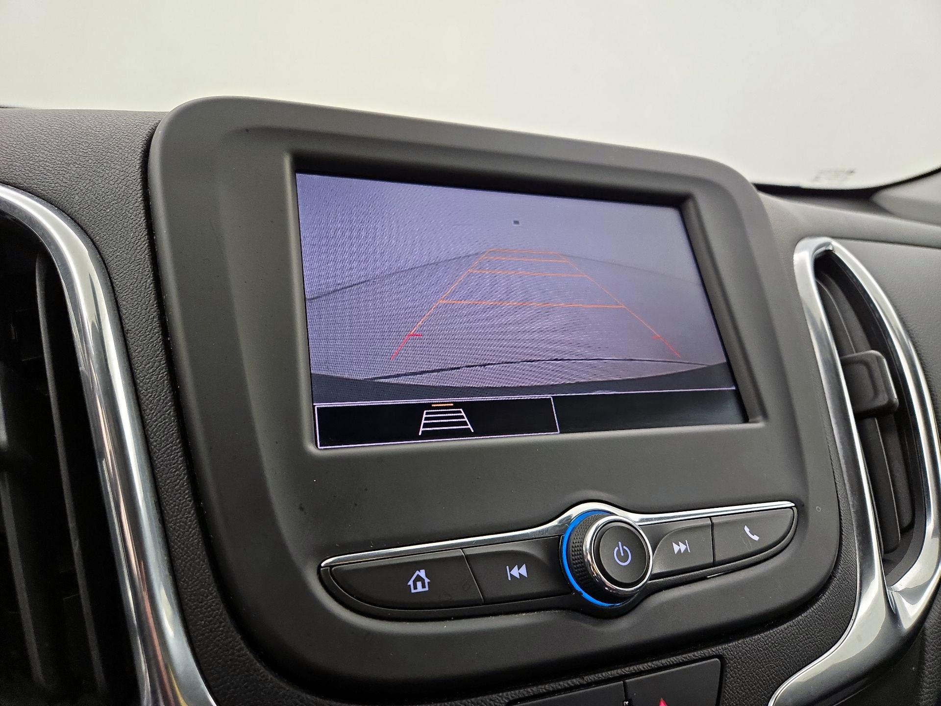 Thumbnail: 2022 Chevrolet Equinox - 14