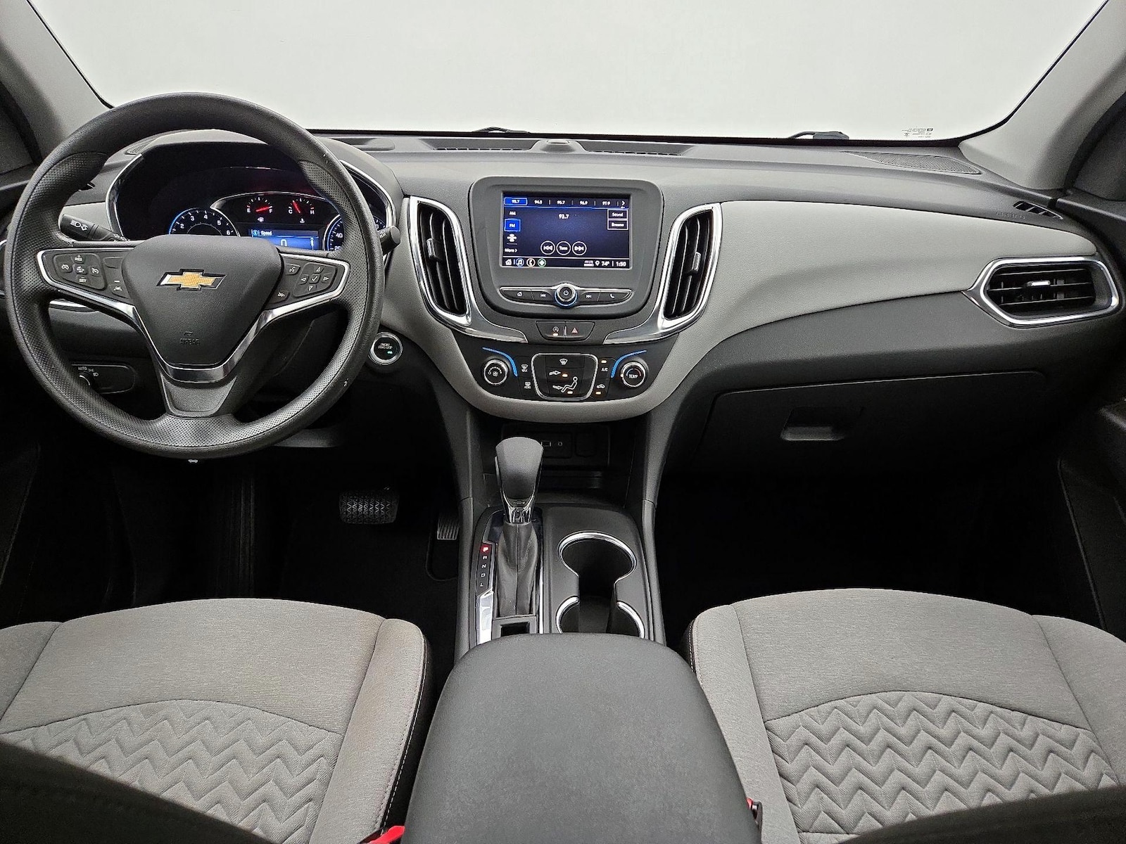 2023 Chevrolet Equinox LT - Photo 10