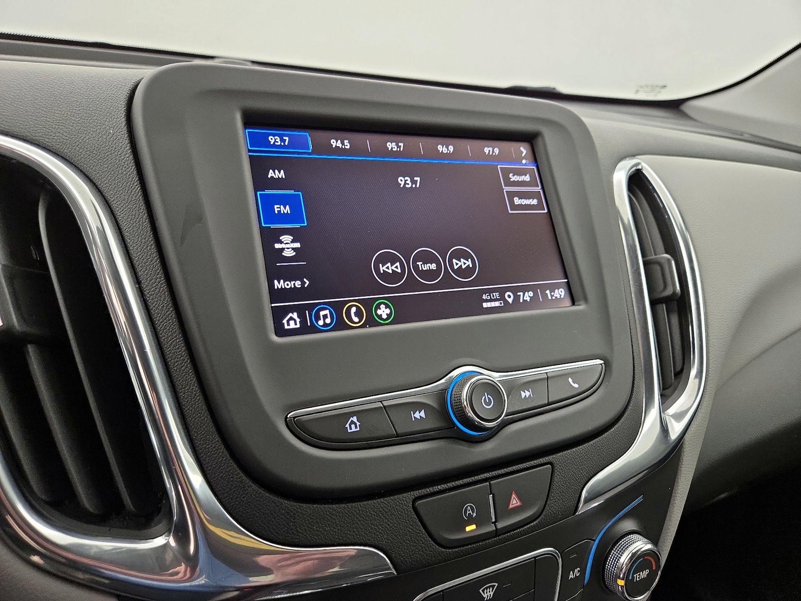 2023 Chevrolet Equinox LT - Photo 16