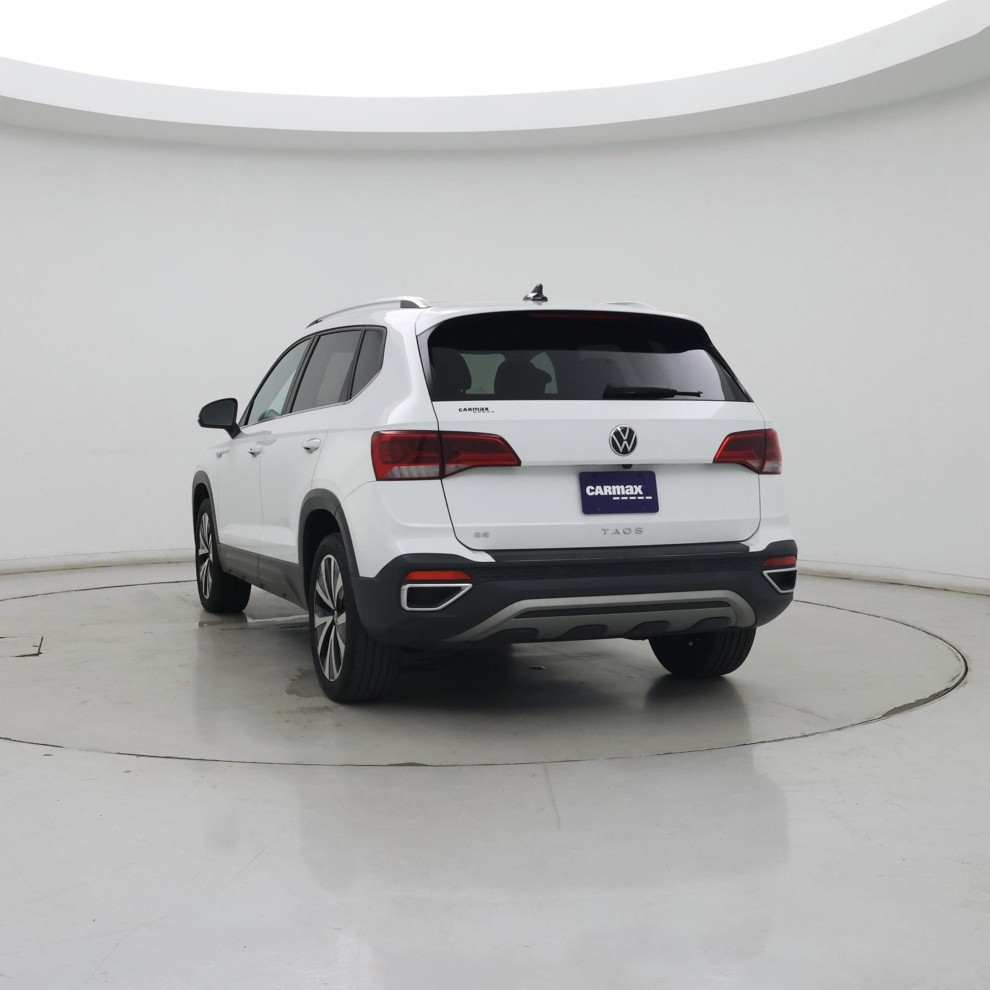 Thumbnail: 2022 Volkswagen Taos - 2