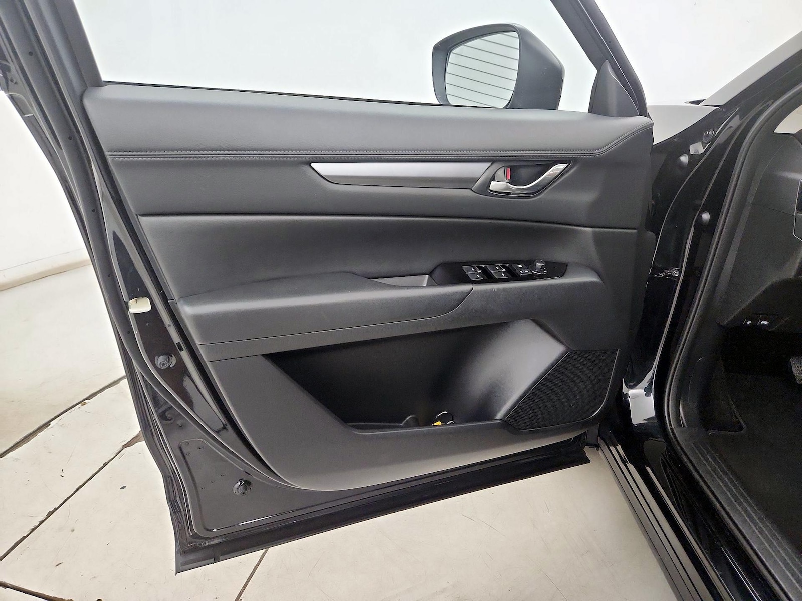 2025 Mazda CX-5 S Preferred package - Photo 13