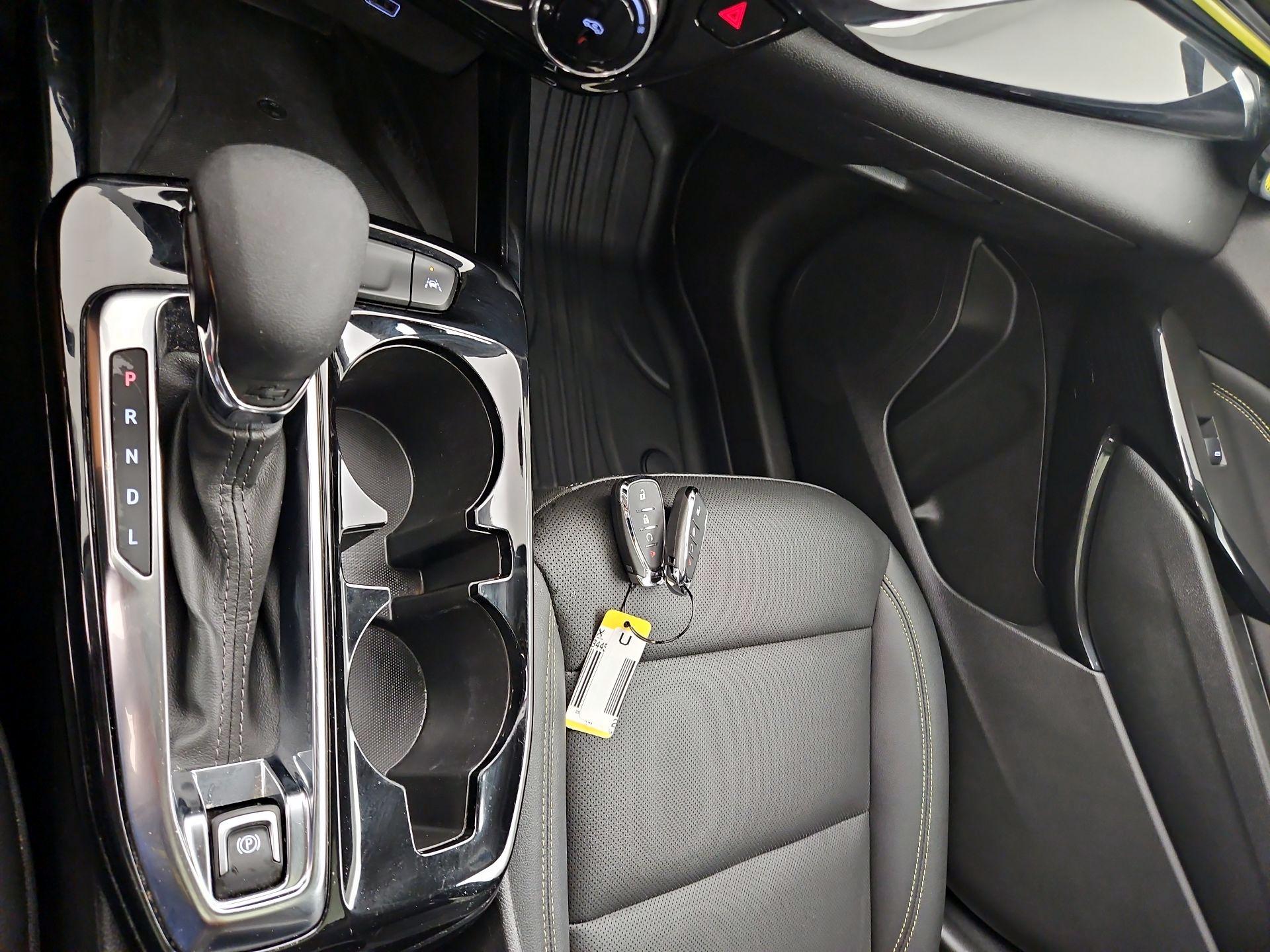 Thumbnail: 2025 Chevrolet Trax - 17