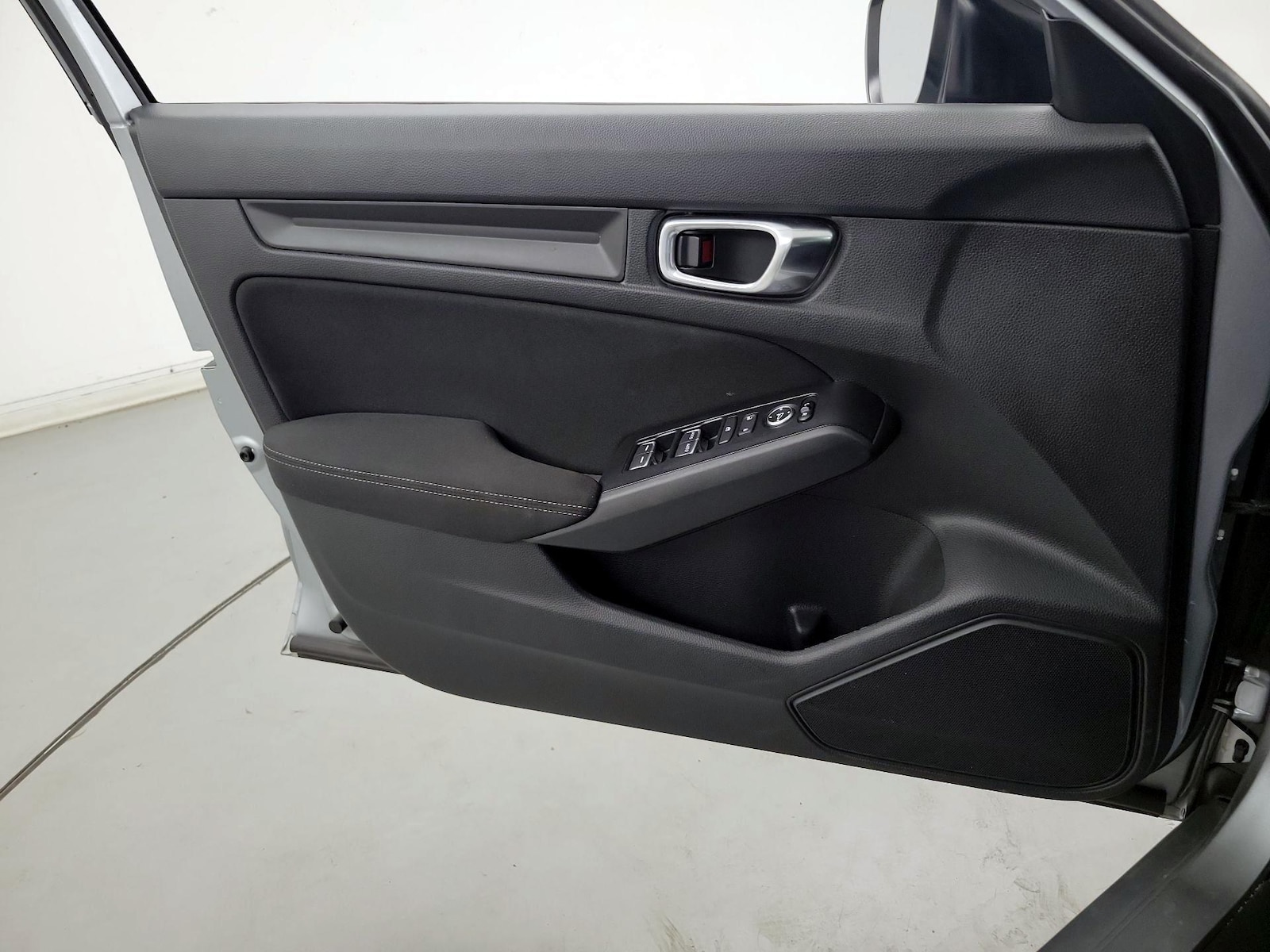 2025 Honda Civic Hatchback Sport - Photo 11