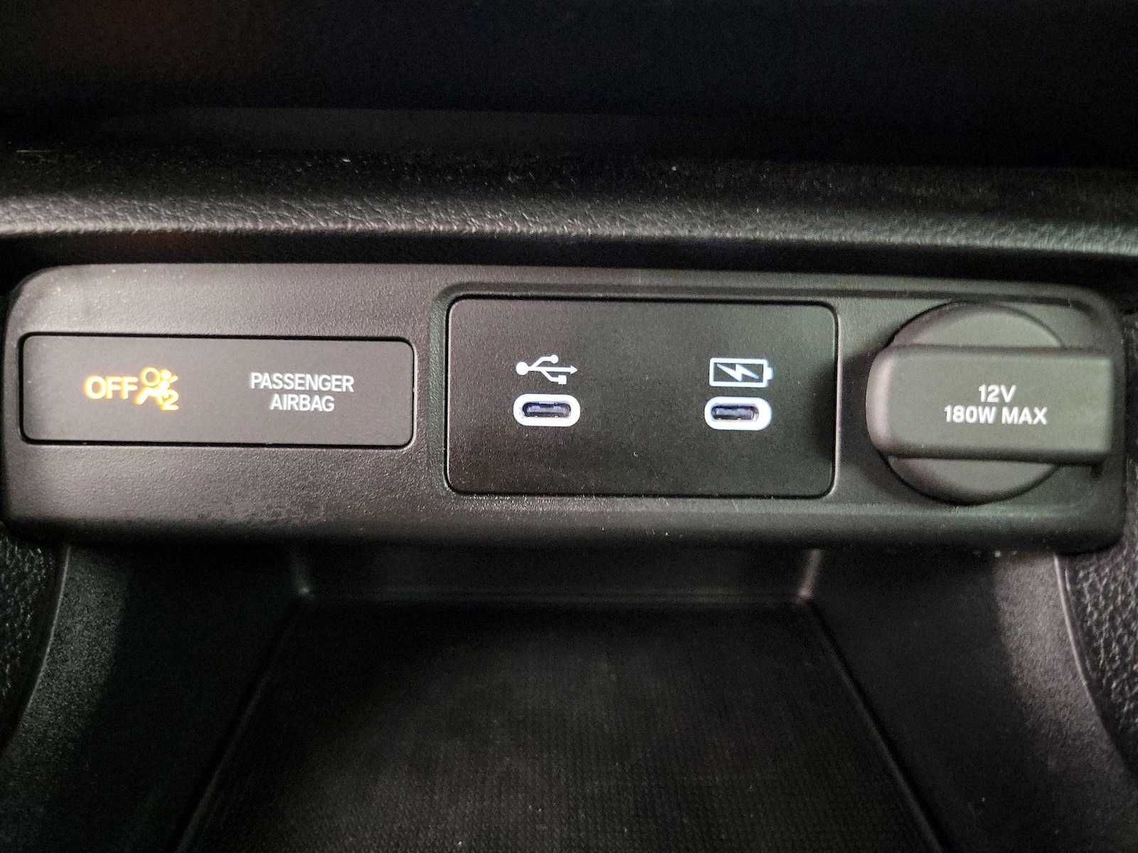 2025 Honda Civic Hatchback Sport - Photo 17