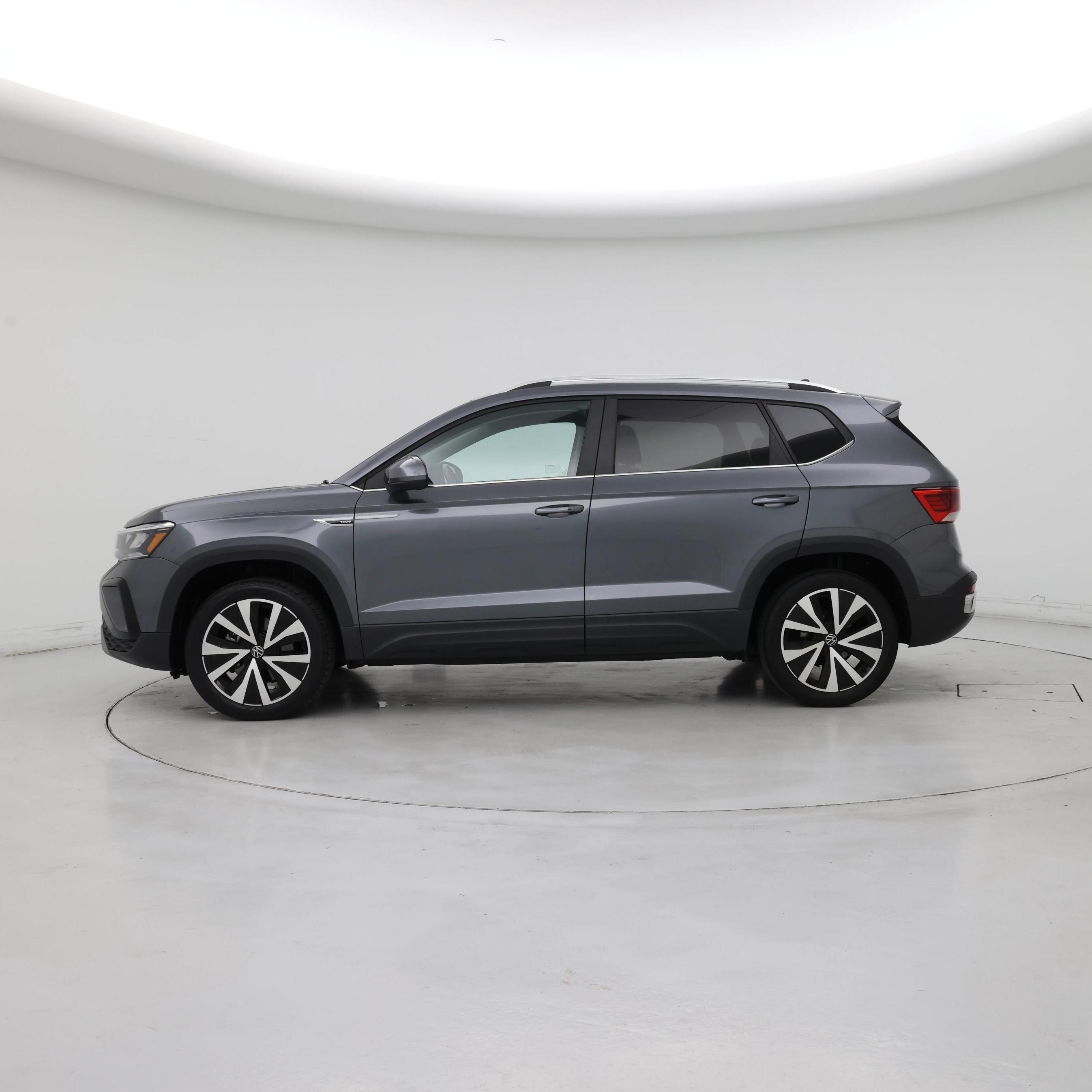 Thumbnail: 2023 Volkswagen Taos - 3