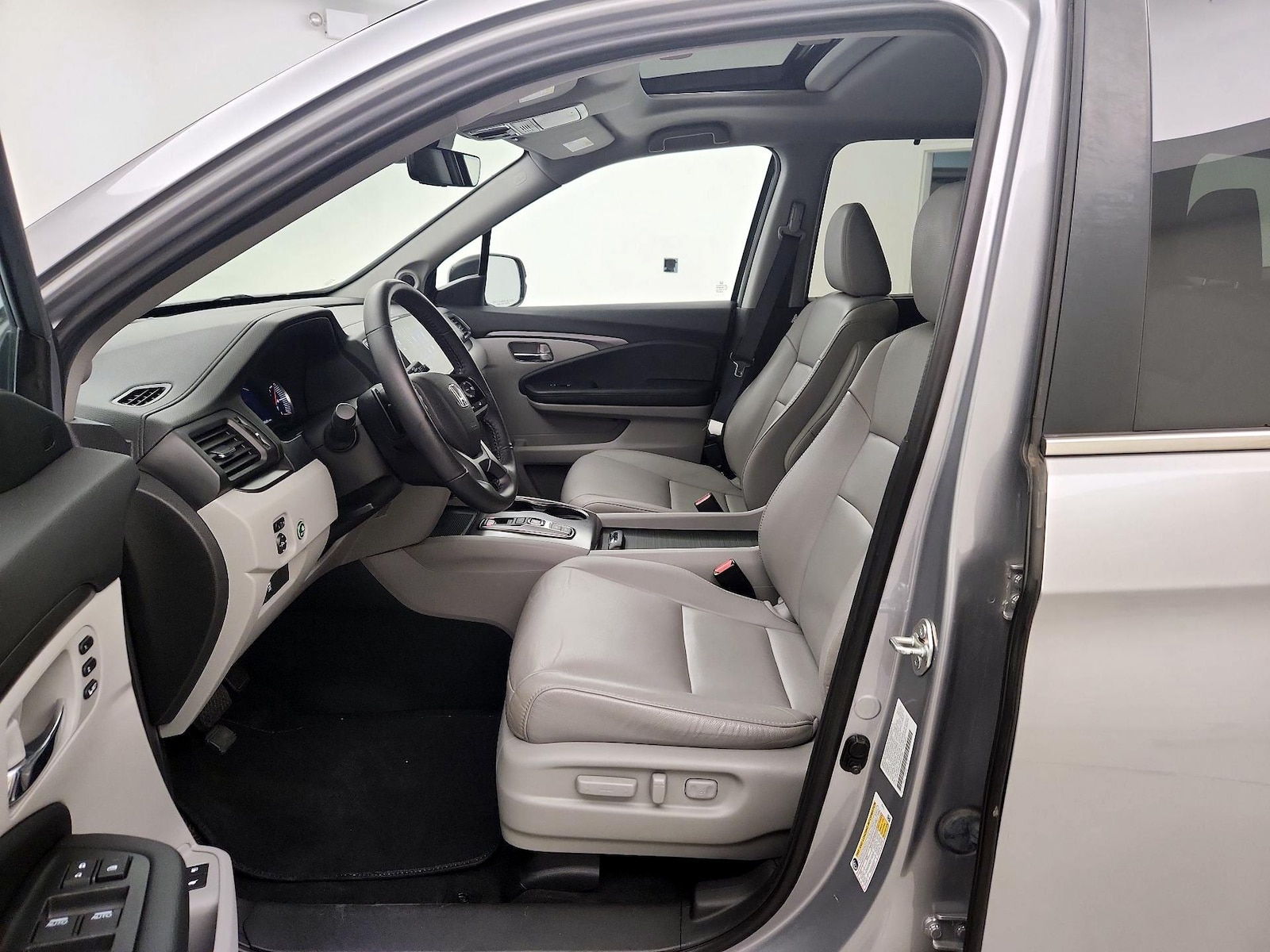 2022 Honda Pilot SE - Photo 10