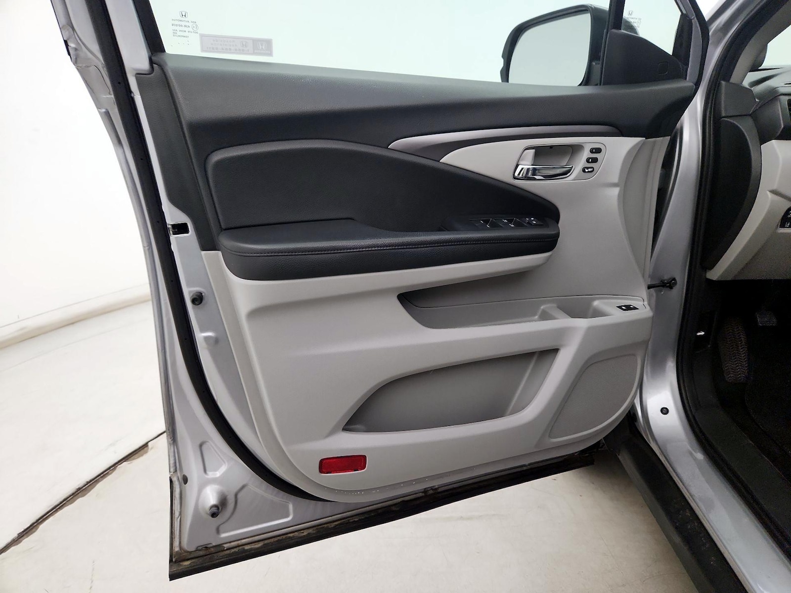 2022 Honda Pilot SE - Photo 11