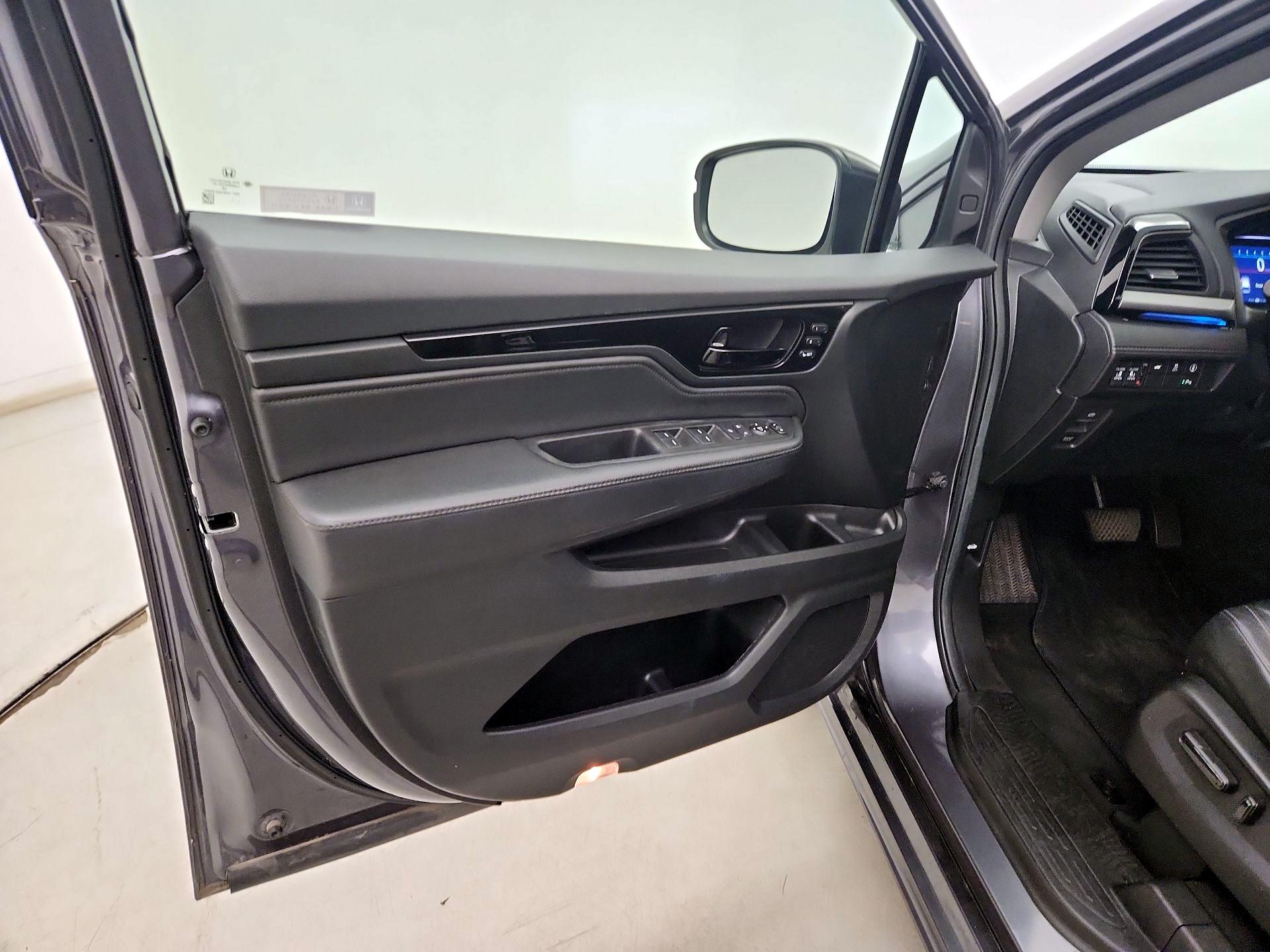 Thumbnail: 2022 Honda Odyssey - 10