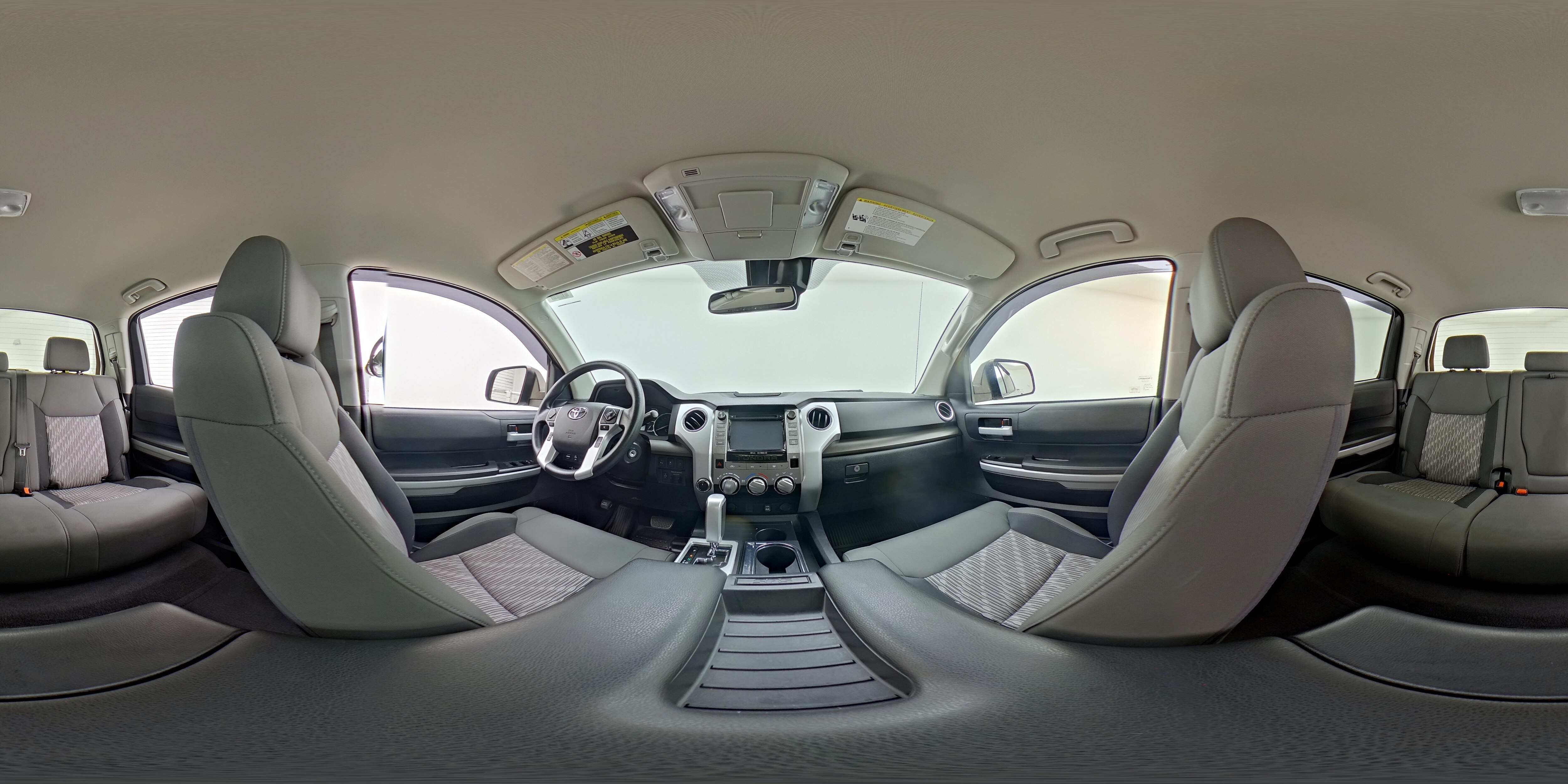 2018 Toyota Tundra SR5 - Photo 25