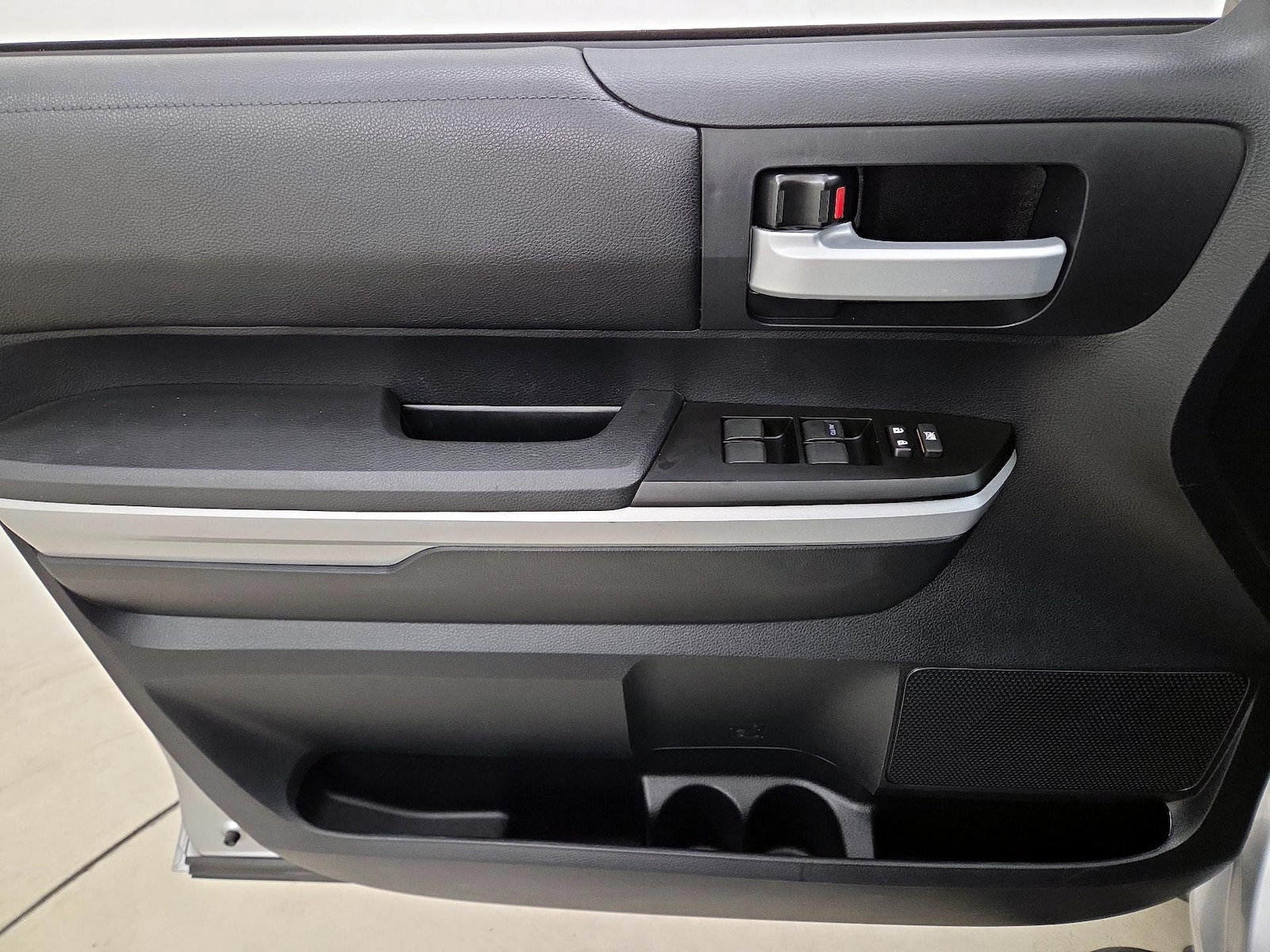 2018 Toyota Tundra SR5 - Photo 13