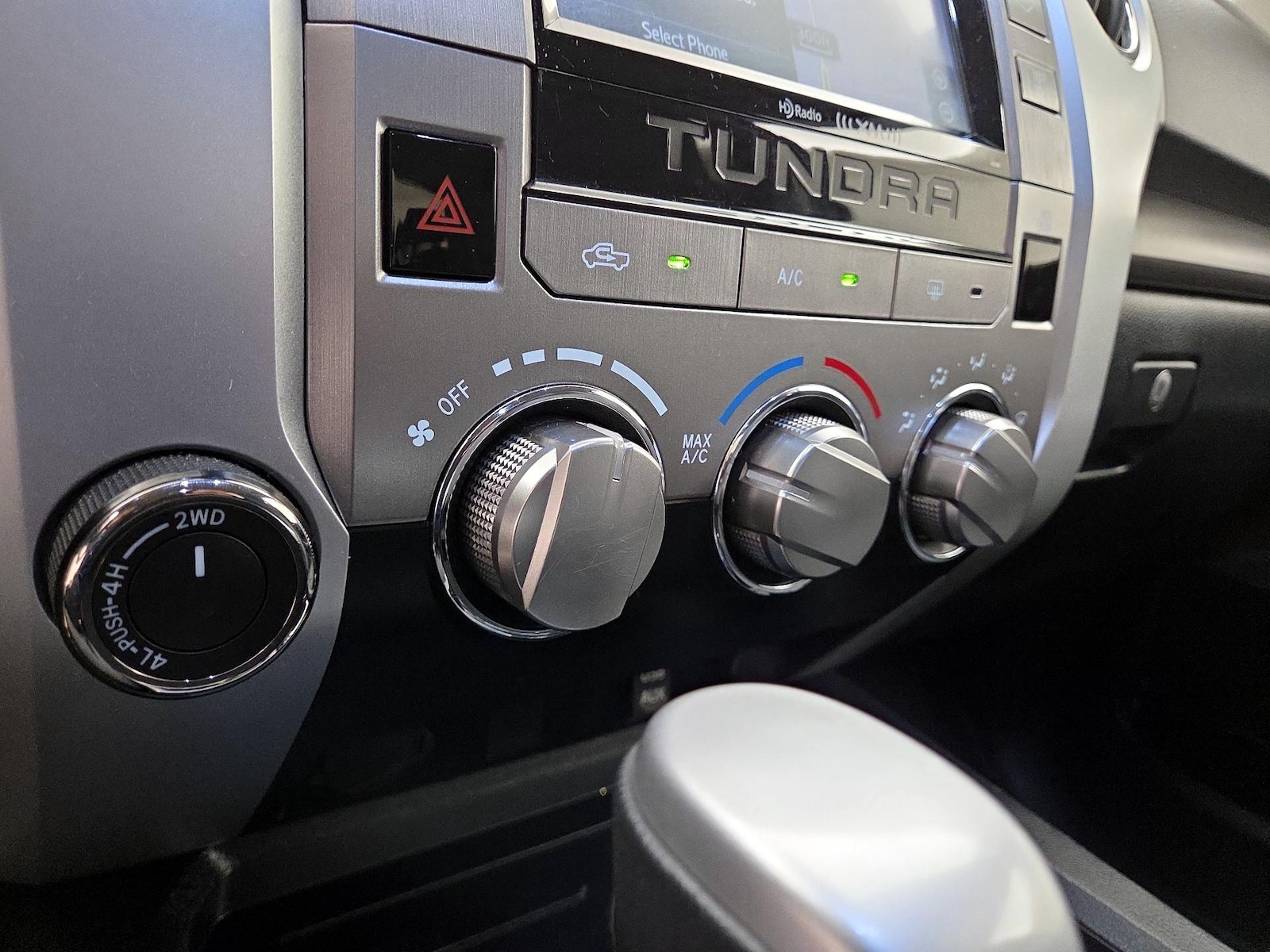 2018 Toyota Tundra SR5 - Photo 18
